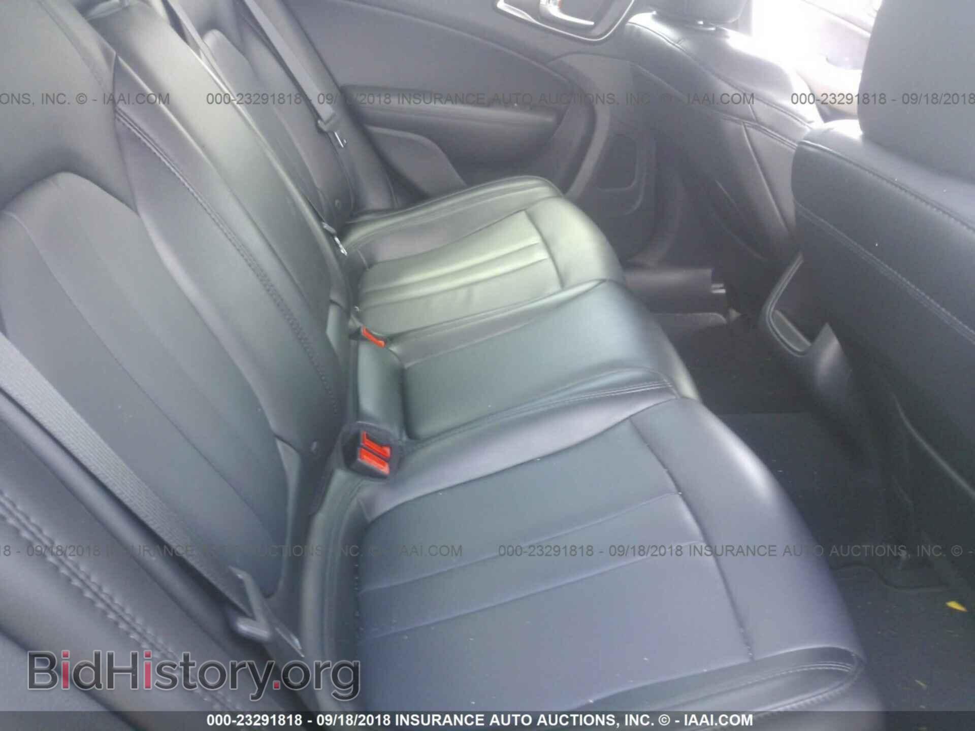 2016 Chrysler 200 - VIN: 1C3CCCABXGN196018 - Photo 8