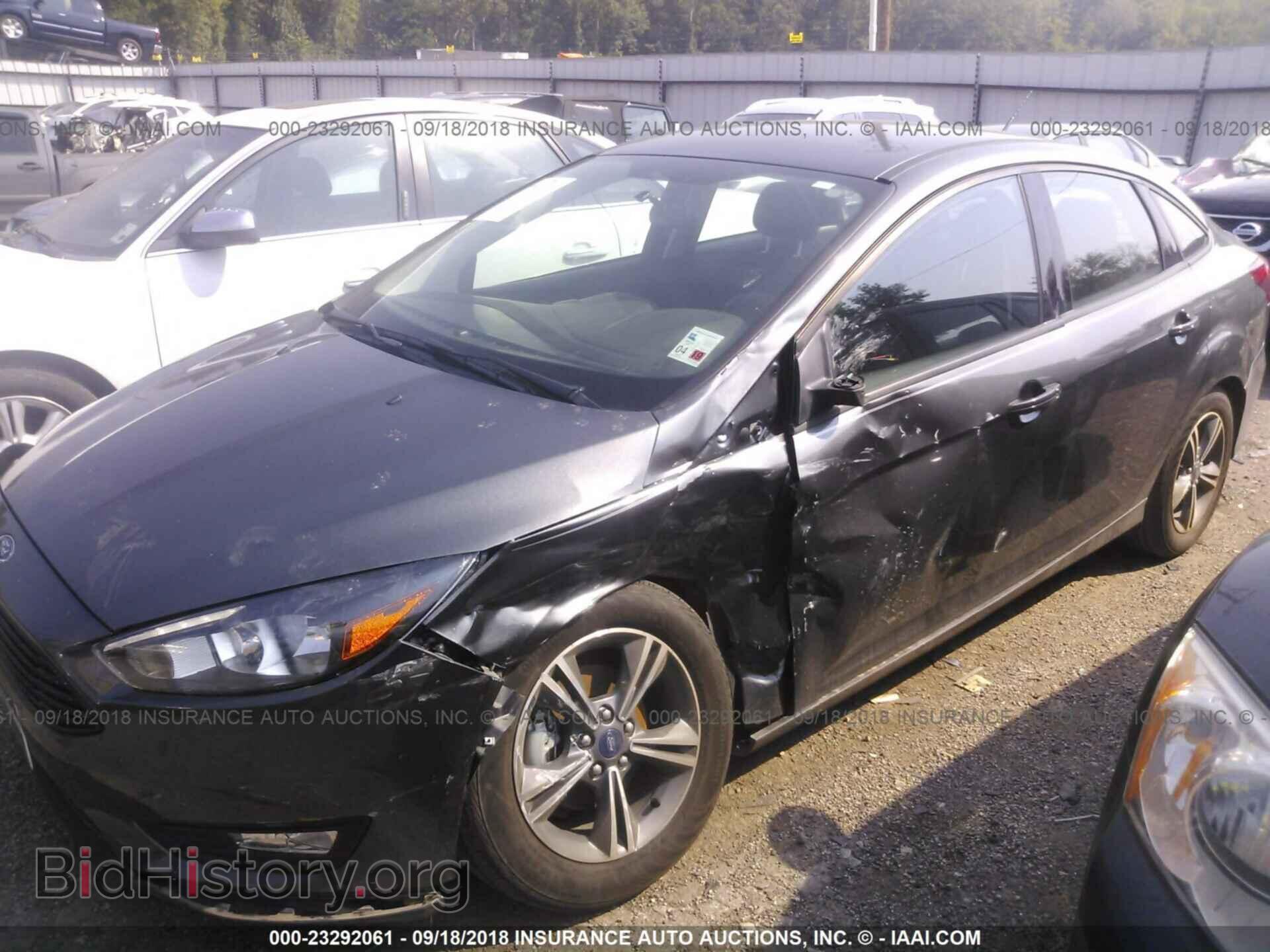 2018 Ford Focus - VIN: 1FADP3F24JL284780 - Фото 6
