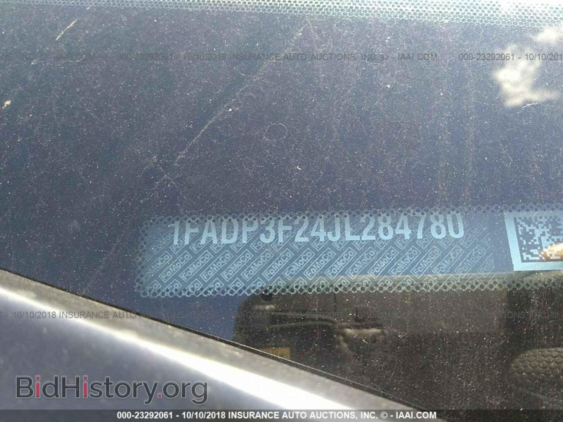 2018 Ford Focus - VIN: 1FADP3F24JL284780 - Фото 9