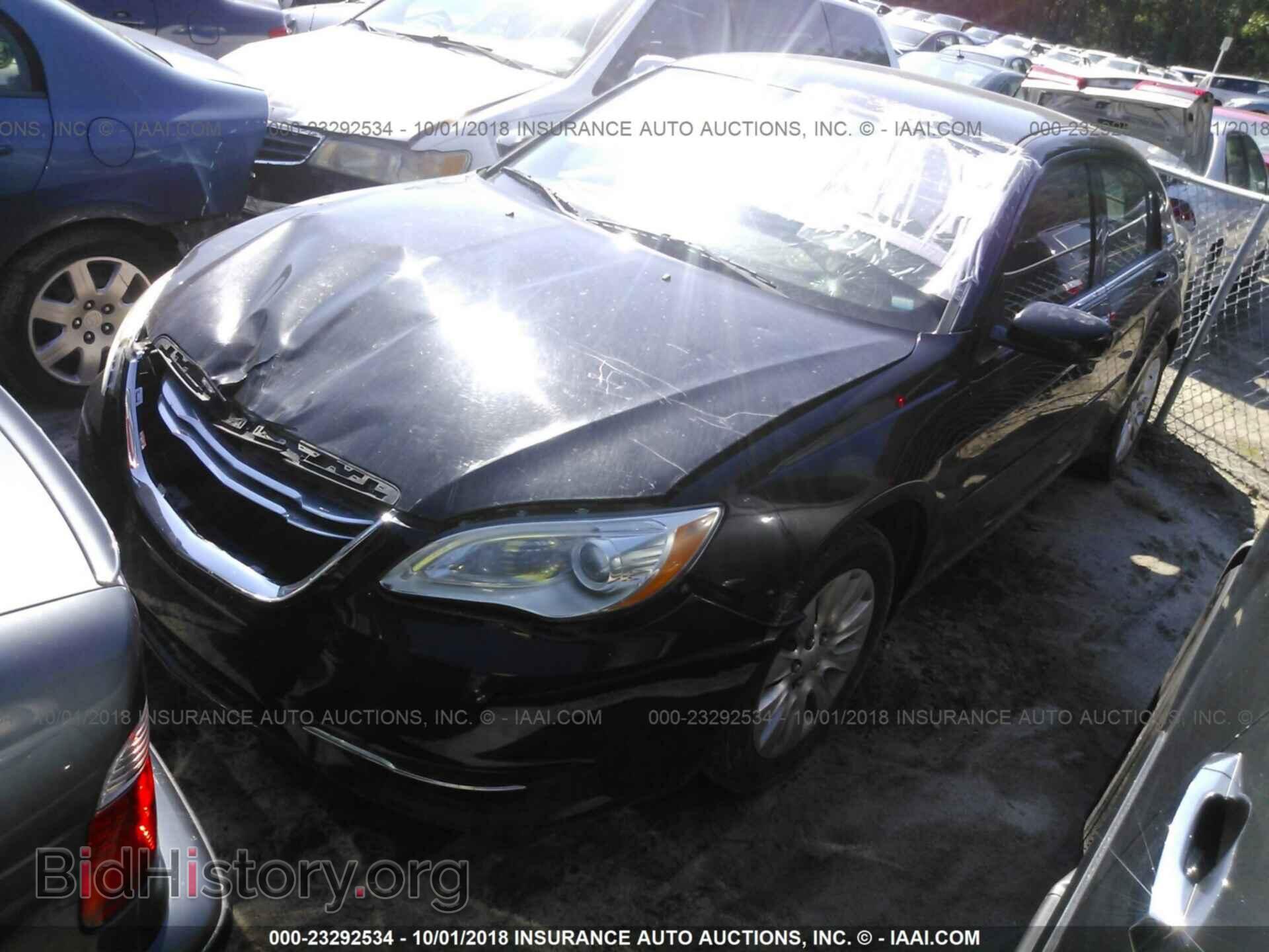2012 Chrysler 200 - VIN: 1C3CCBAB2CN317578 - Фото 2