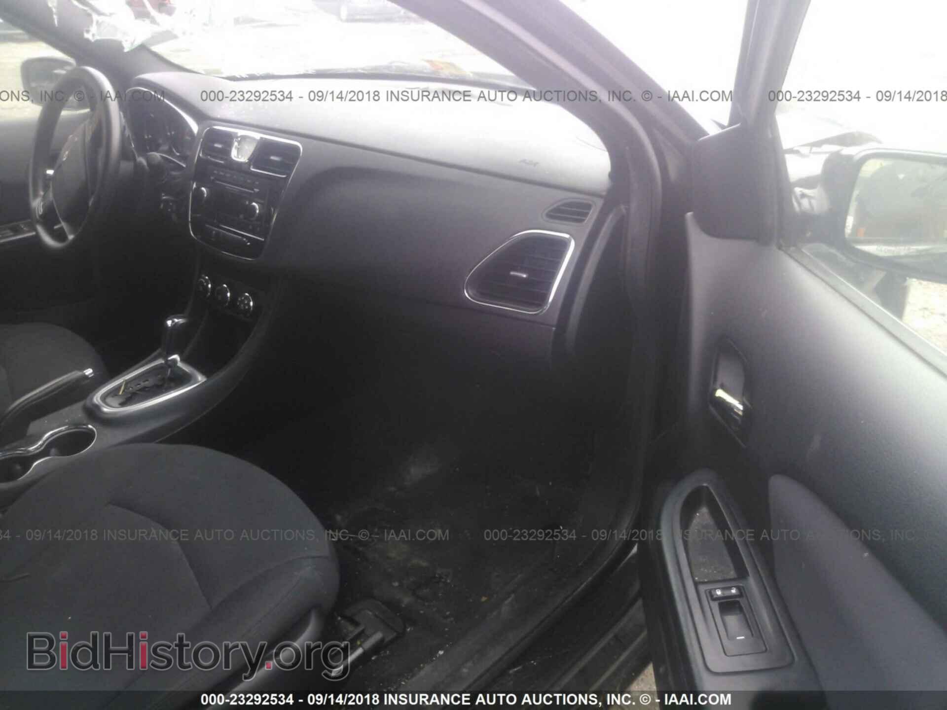 2012 Chrysler 200 - VIN: 1C3CCBAB2CN317578 - Фото 5