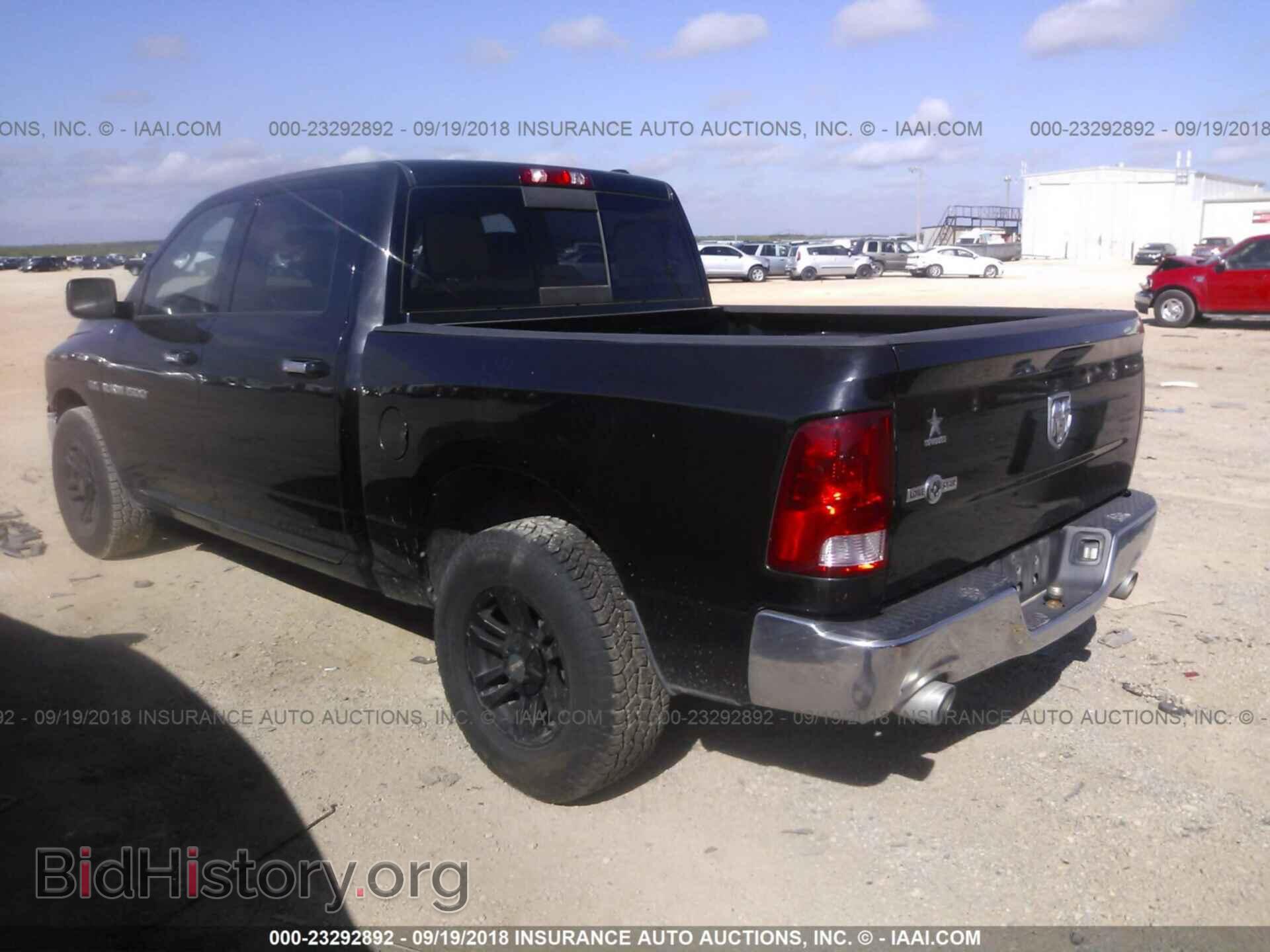 2011 Dodge Ram 1500 - VIN: 1D7RB1CT8BS611310 - Фото 3
