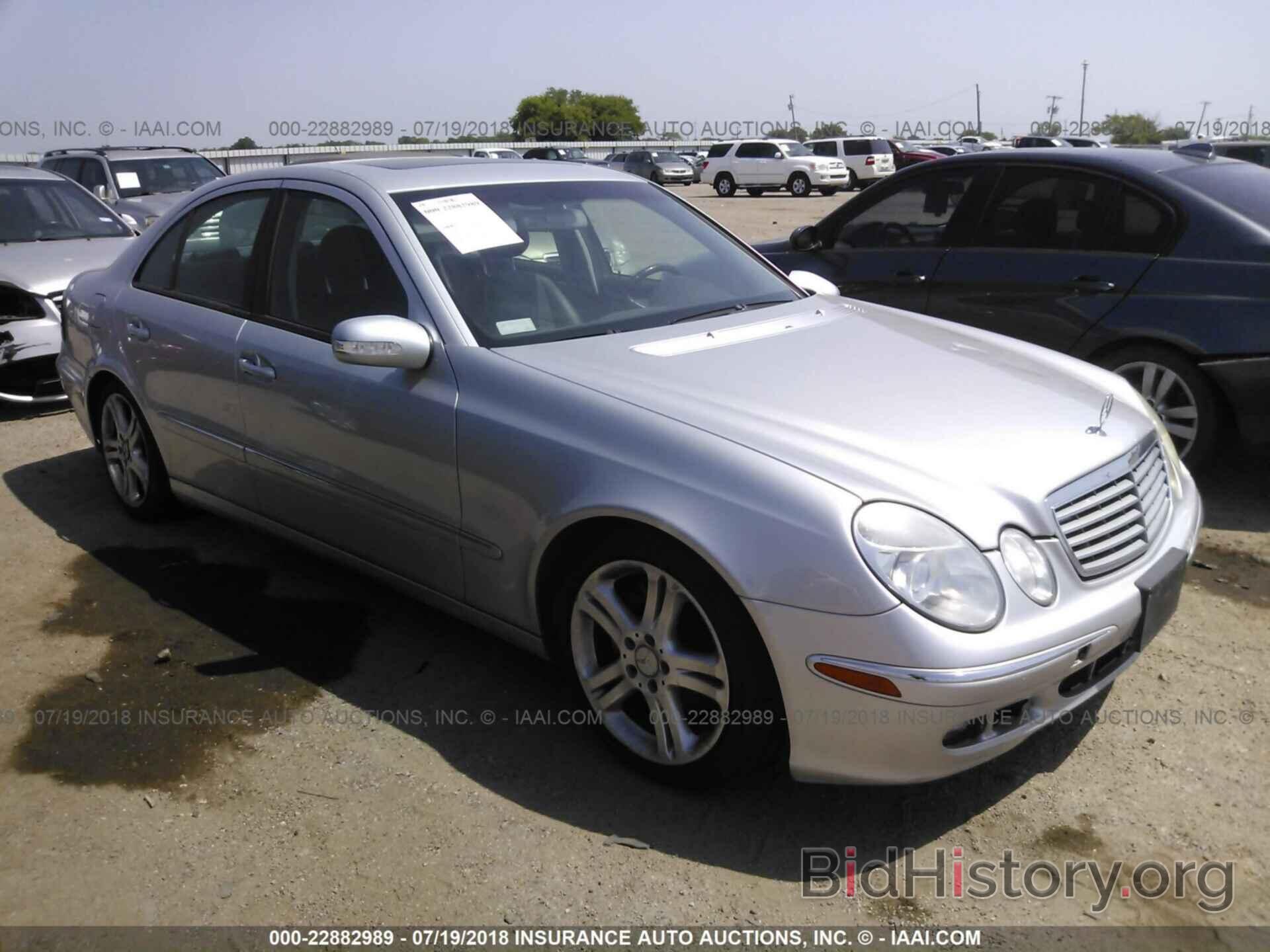 Photo WDBUF70J74A513391 - MERCEDES-BENZ E 2004