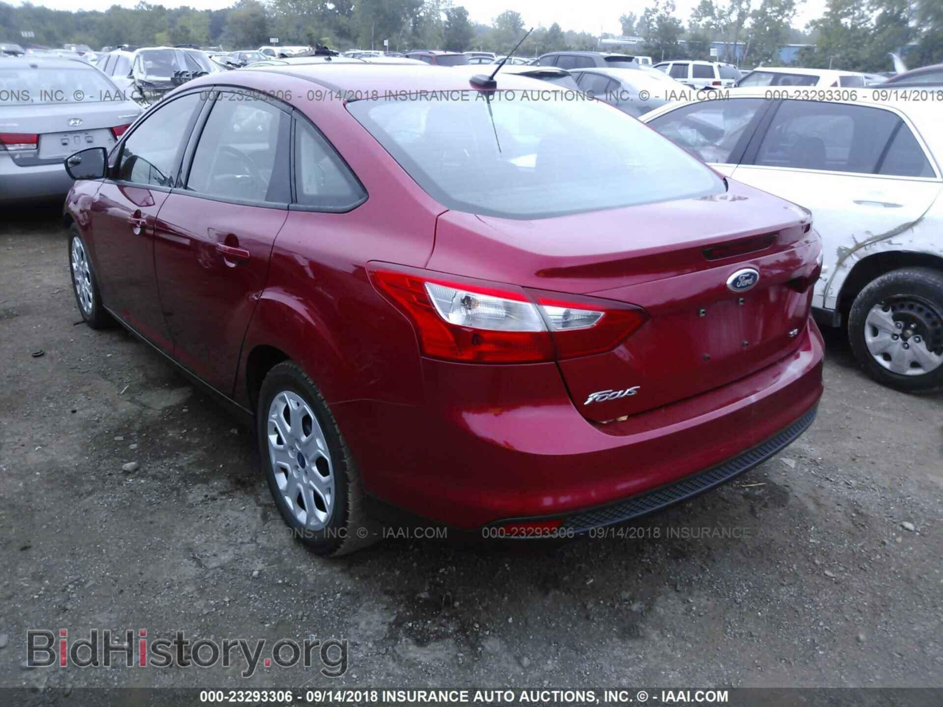 2012 Ford Focus - VIN: 1FAHP3F2XCL240464 - Photo 3