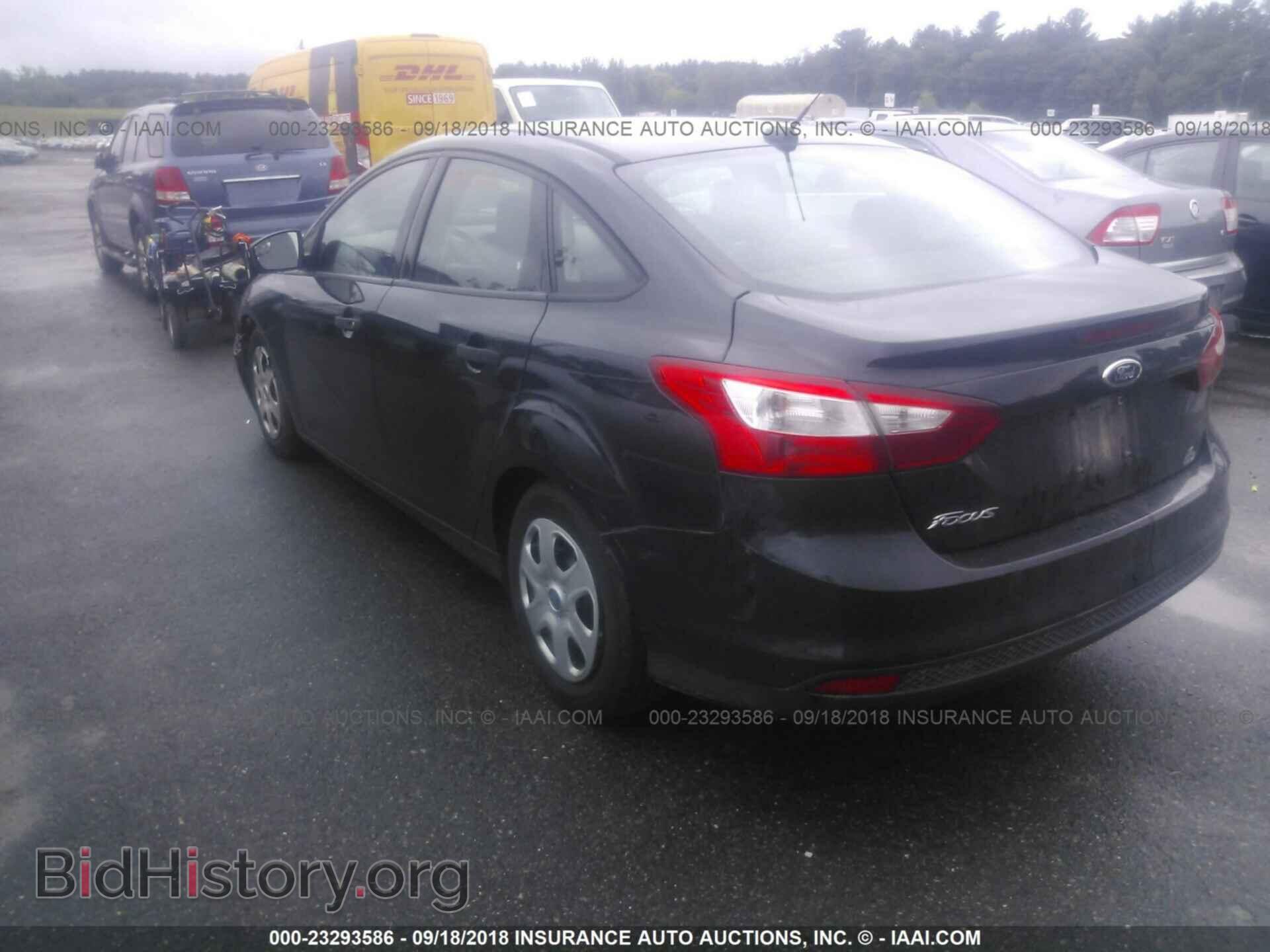 2012 Ford Focus - VIN: 1FAHP3E20CL149351 - Фото 3