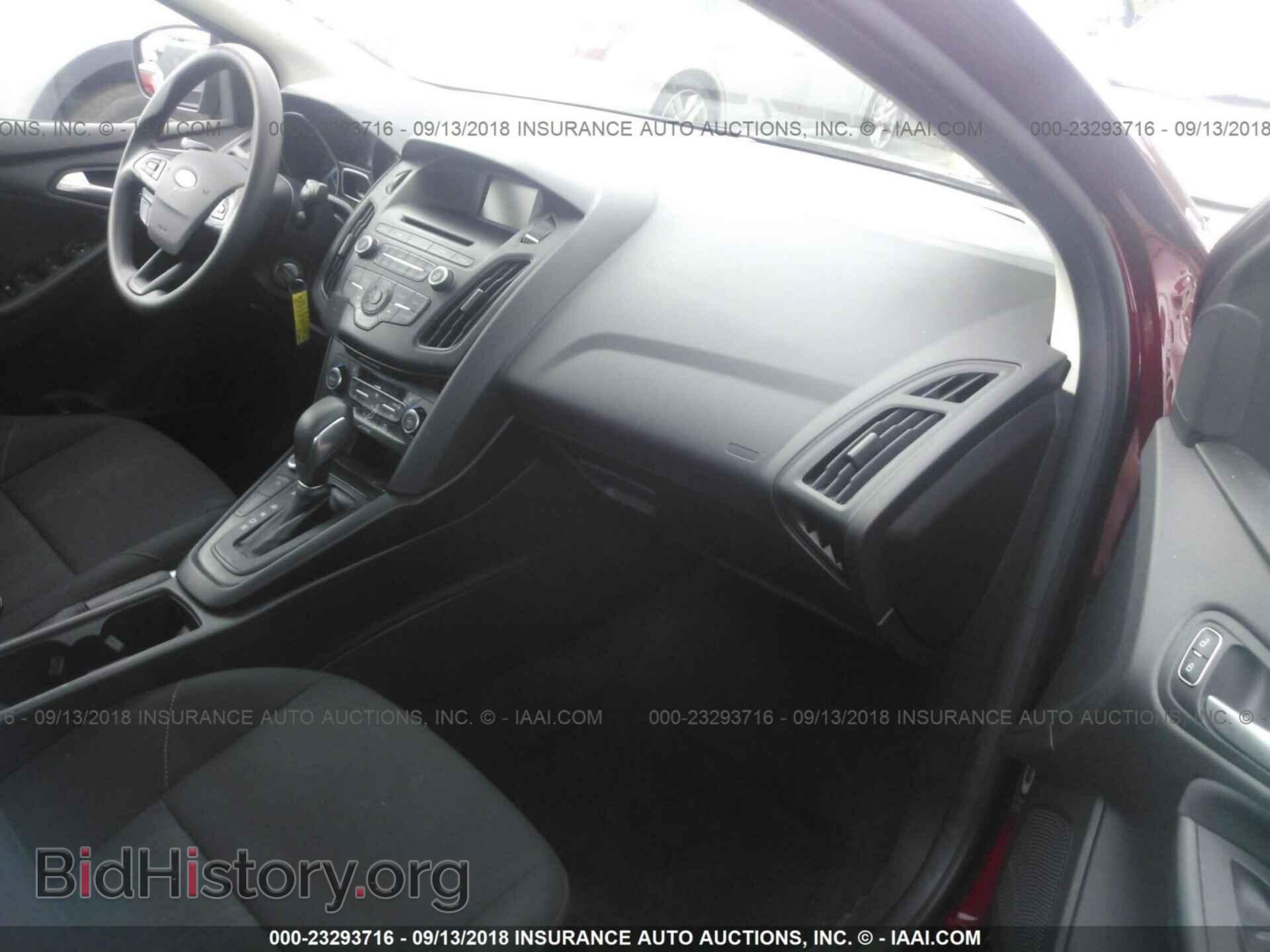2017 Ford Focus - VIN: 1FADP3FE4HL336350 - Photo 5