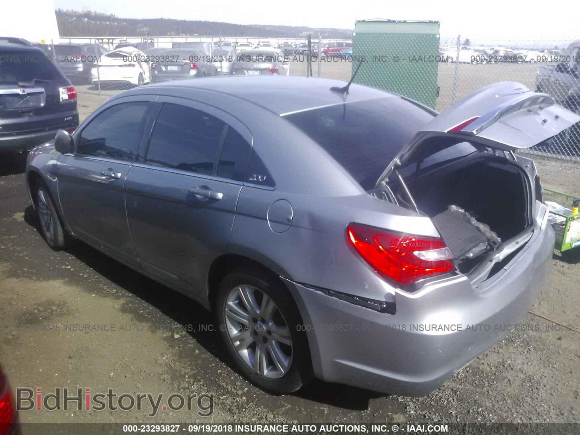 2013 Chrysler 200 - VIN: 1C3CCBBB0DN693986 - Photo 3