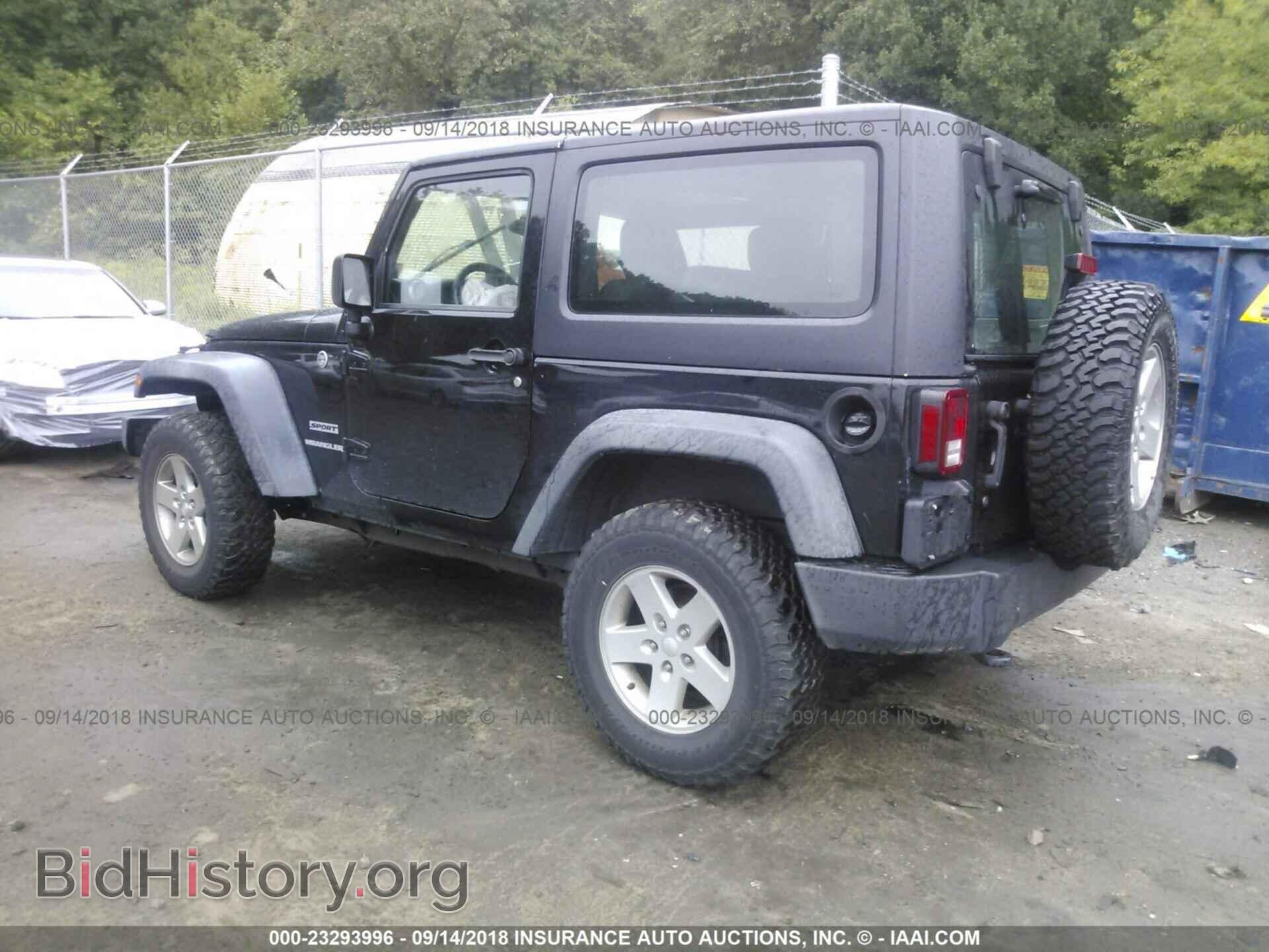 2011 JEEP WRANGLER - VIN: 1J4AA2D18BL594199 - Фото 3
