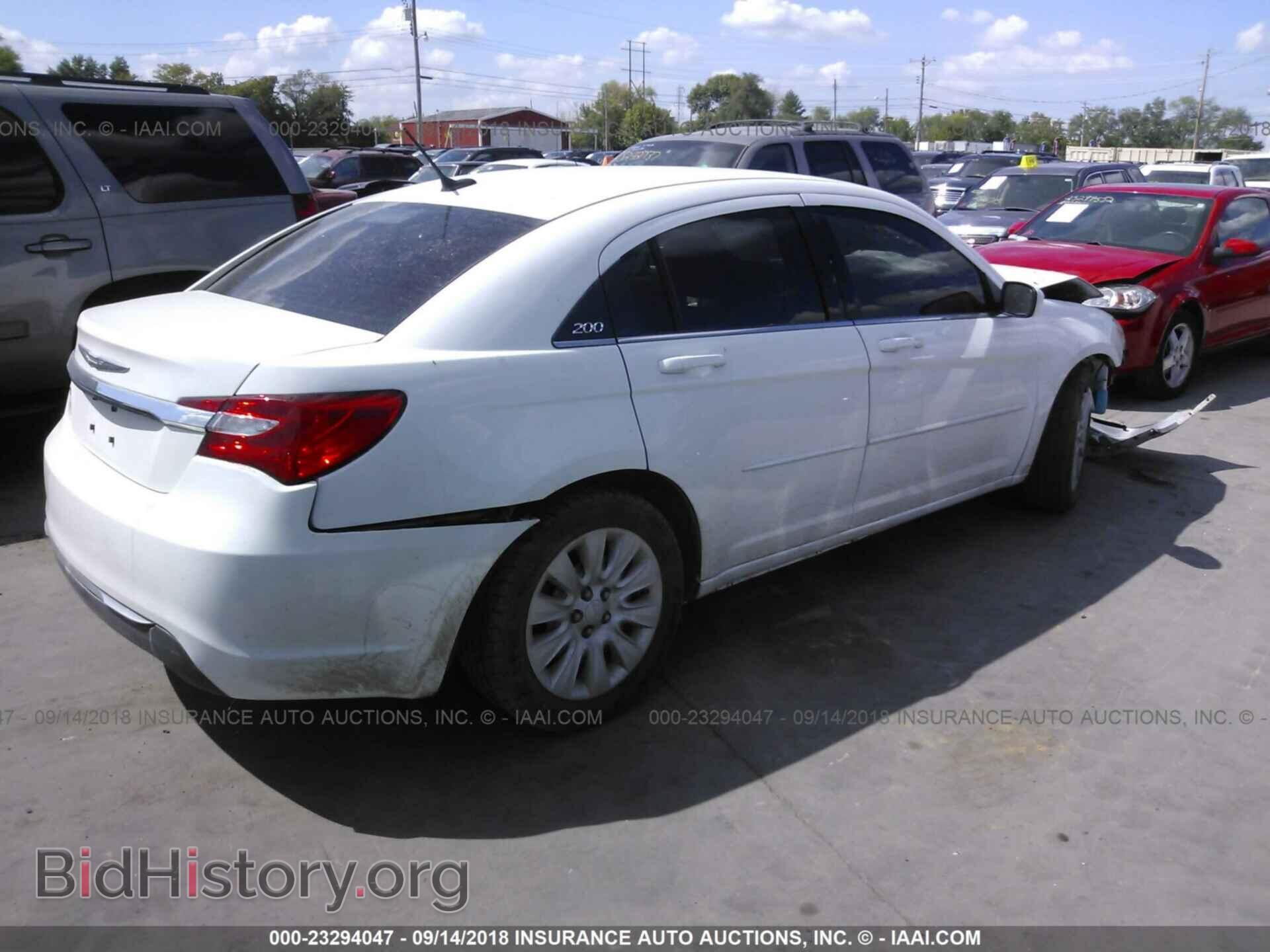 2012 Chrysler 200 - VIN: 1C3CCBAG5CN321491 - Фото 4