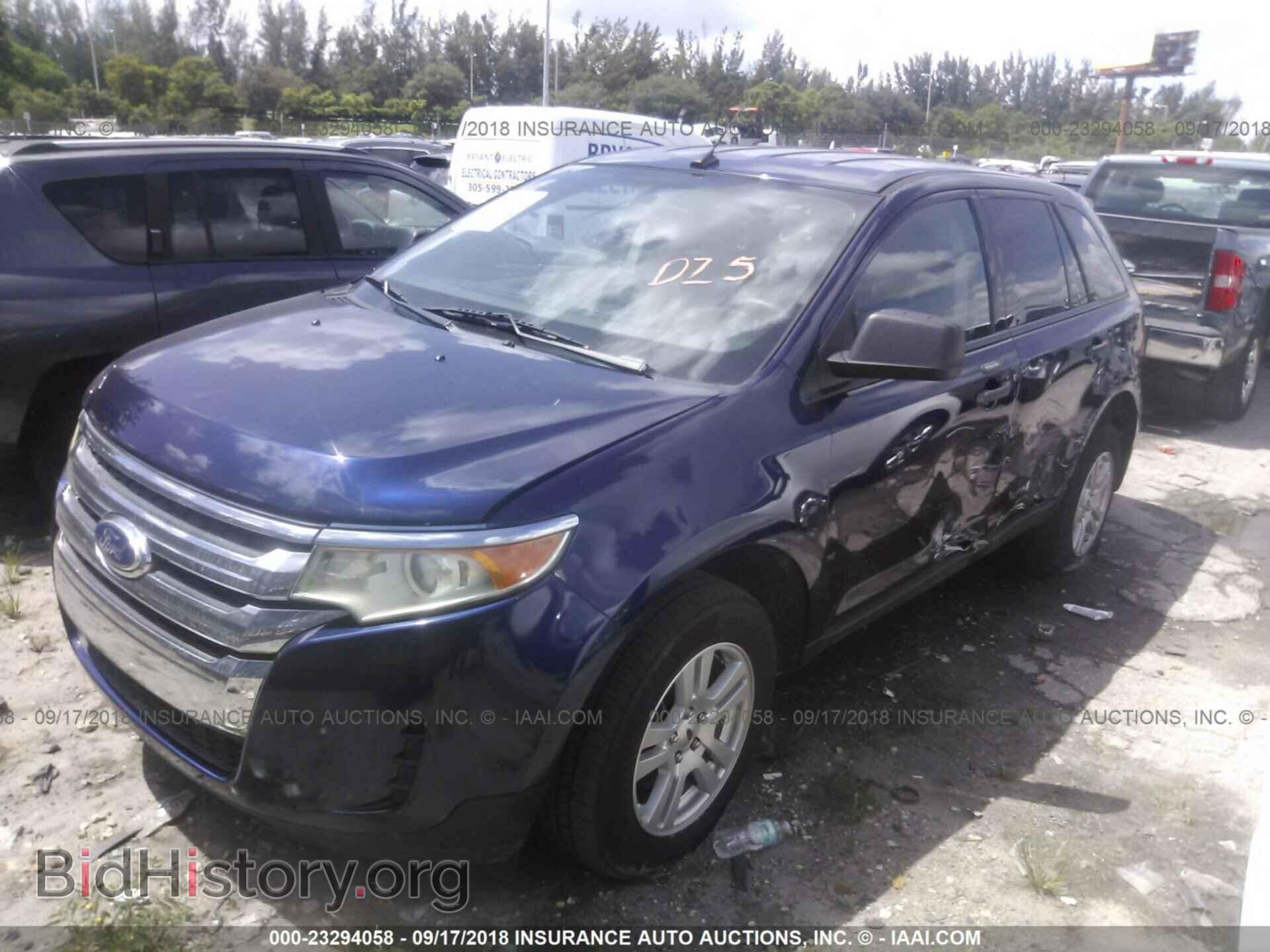 2011 Ford Edge - VIN: 2FMDK3GC5BBA04927 - Фото 2