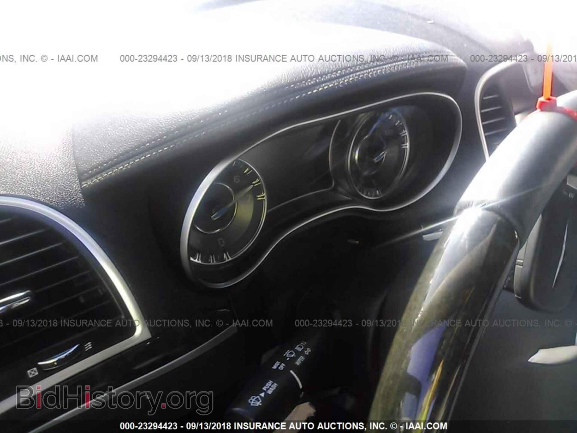 2016 Chrysler 300c - VIN: 2C3CCAEG4GH269046 - Фото 7