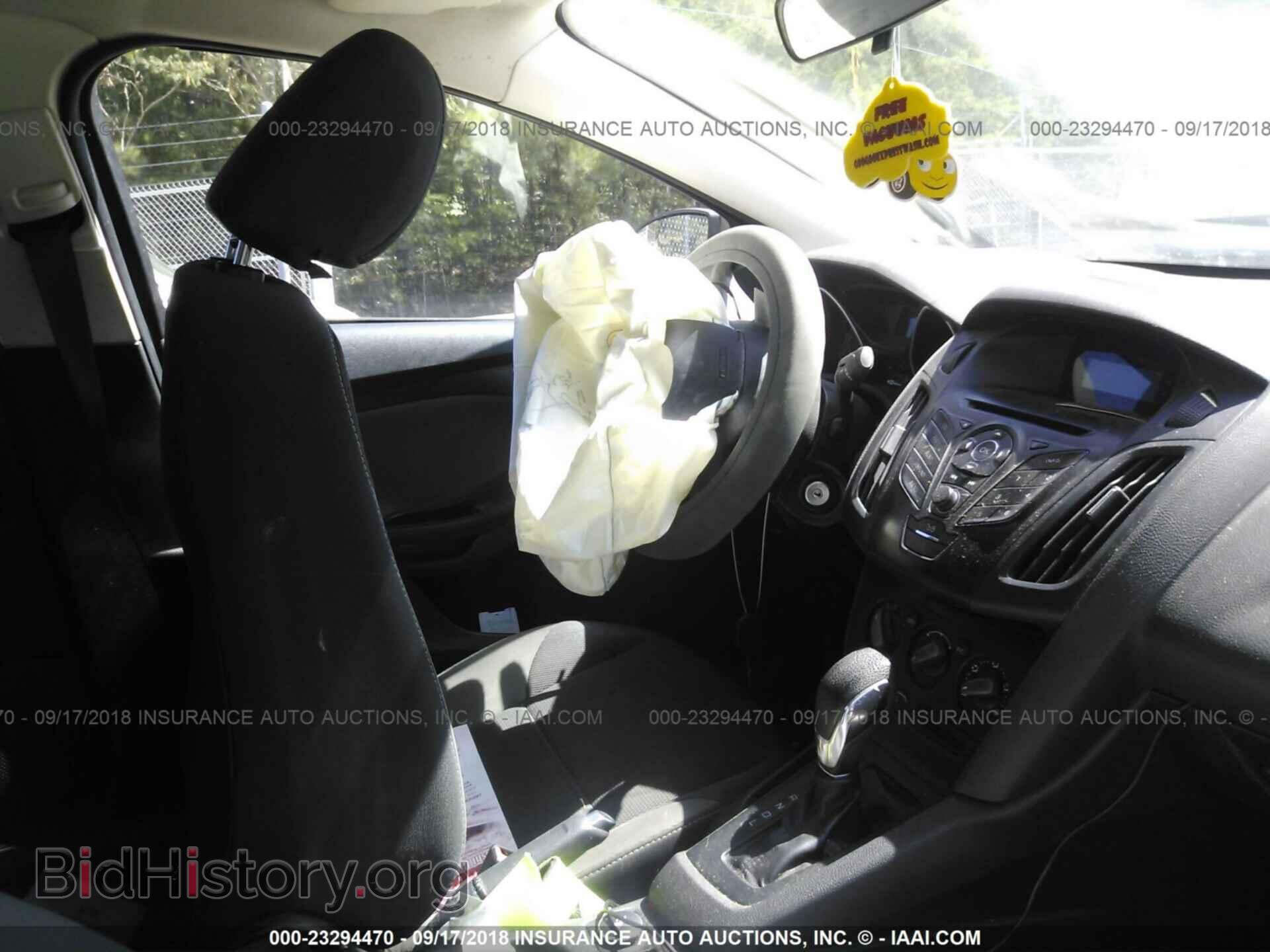 2012 Ford Focus - VIN: 1FAHP3E20CL402233 - Фото 5