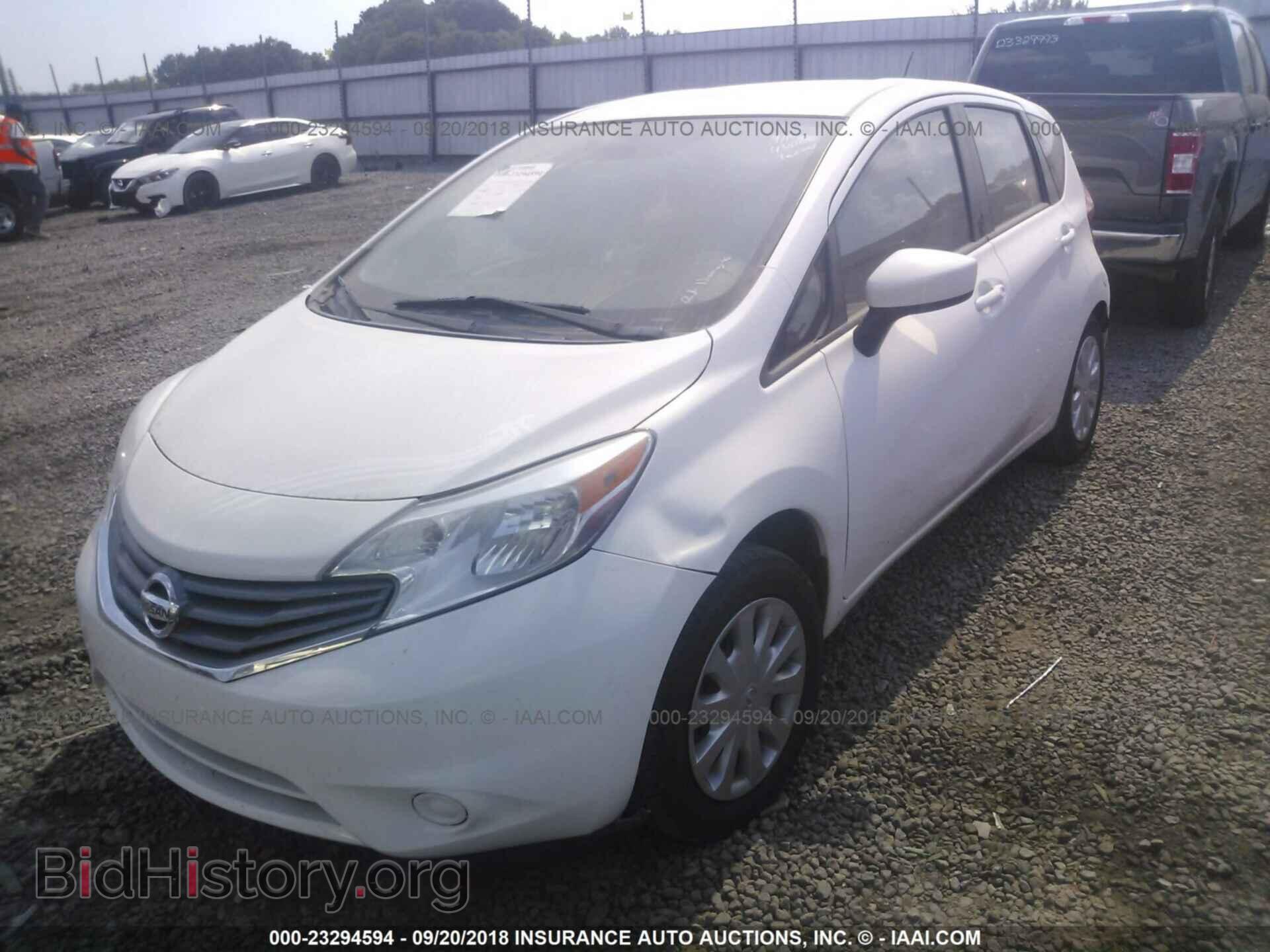 2016 Nissan Versa note - VIN: 3N1CE2CP5GL360013 - Фото 2