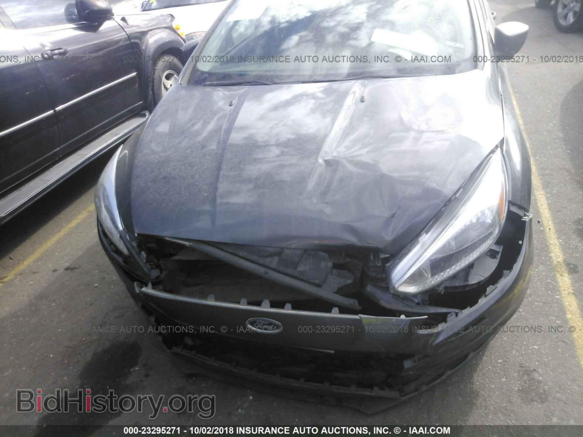 2016 Ford Focus - VIN: 1FADP3E20GL262754 - Photo 6