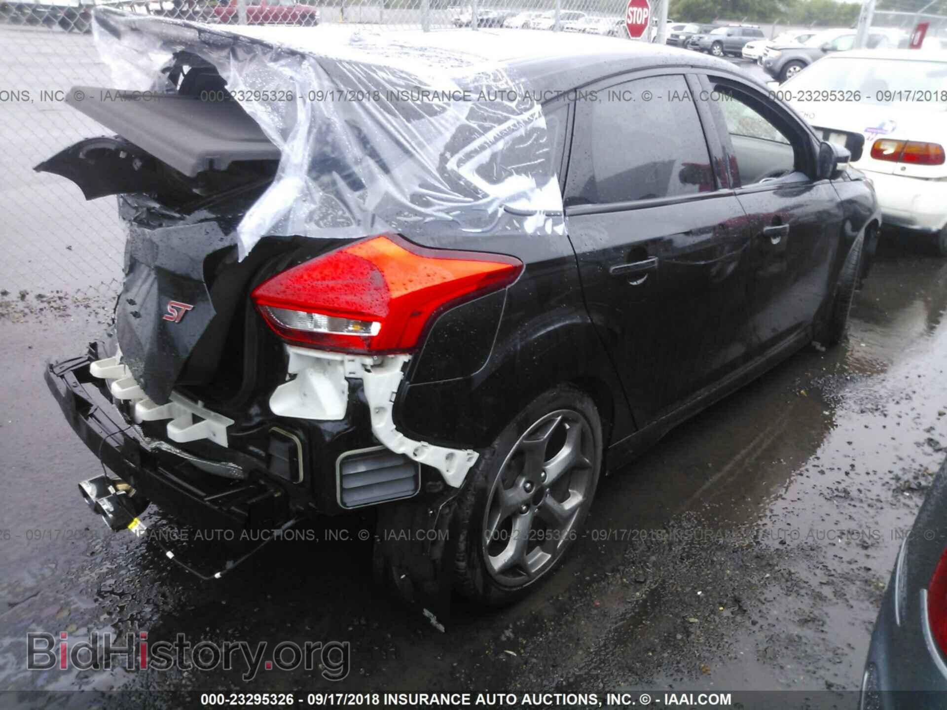 2016 Ford Focus - VIN: 1FADP3L95GL357181 - Фото 4