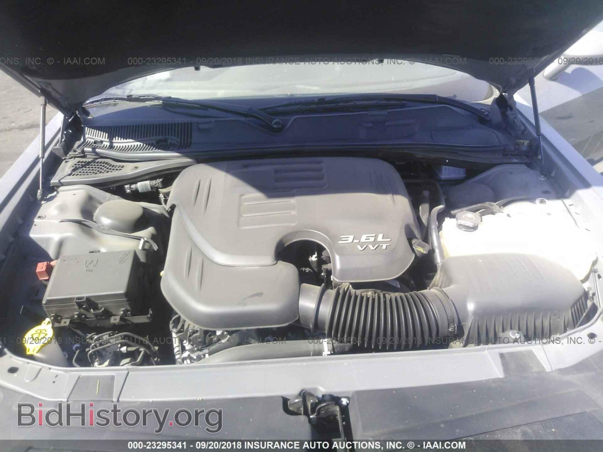 2018 Dodge Challenger - VIN: 2C3CDZAG4JH123688 - Photo 10