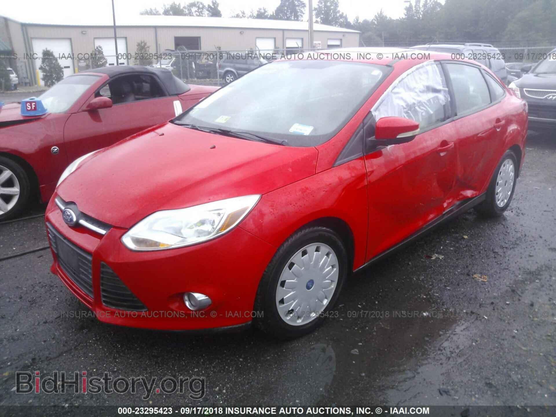 2012 Ford Focus - VIN: 1FAHP3F25CL126890 - Photo 2