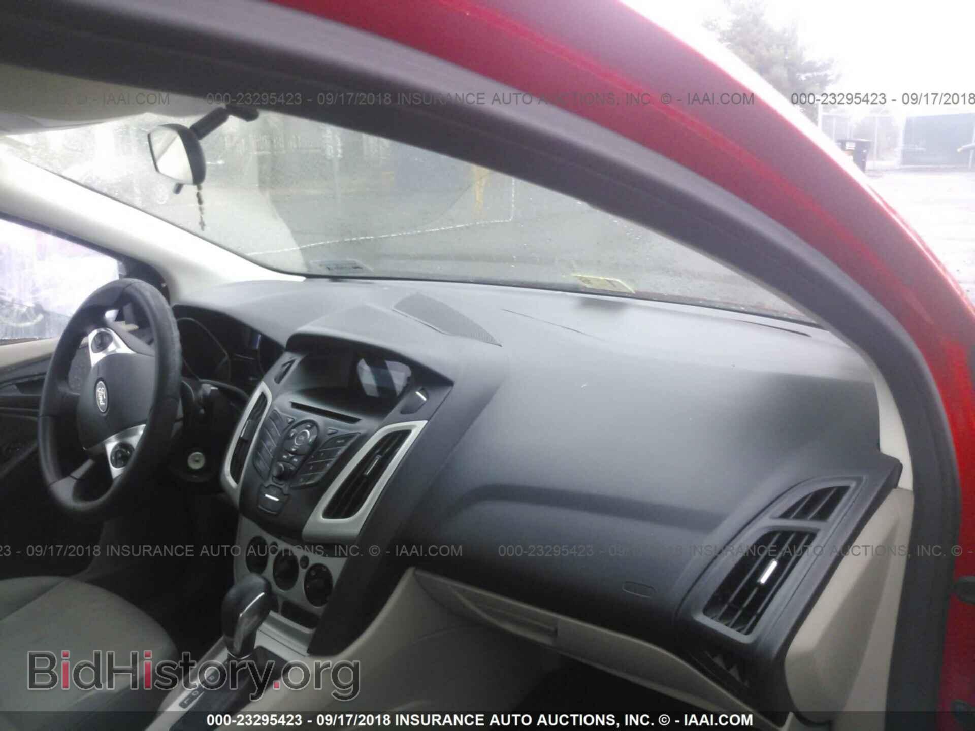 2012 Ford Focus - VIN: 1FAHP3F25CL126890 - Photo 5