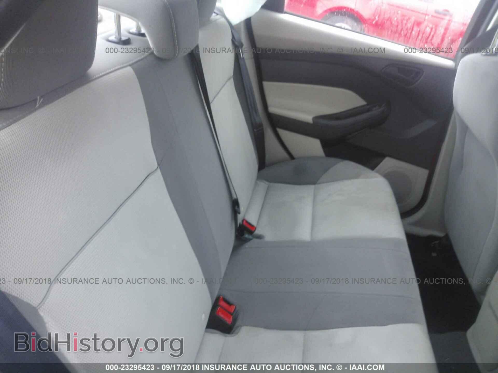 2012 Ford Focus - VIN: 1FAHP3F25CL126890 - Photo 8