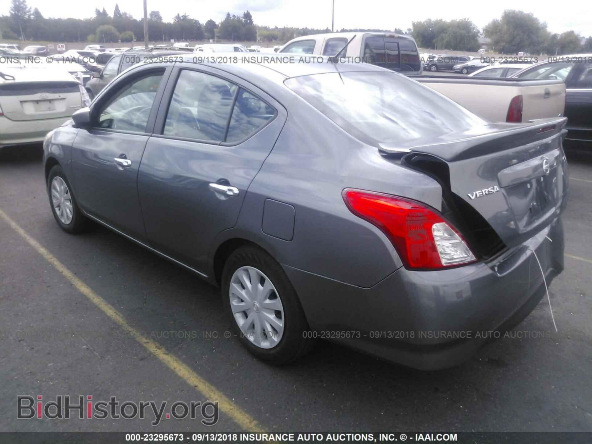 2017 Nissan Versa - VIN: 3N1CN7AP3HL840617 - Фото 3
