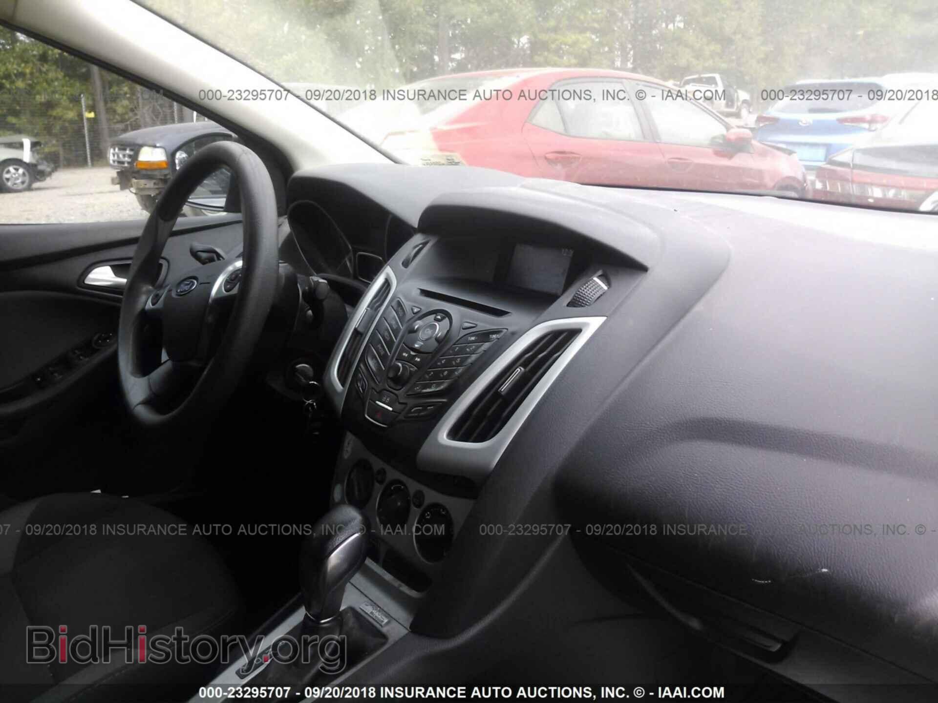 2014 Ford Focus - VIN: 1FADP3F20EL369069 - Фото 5