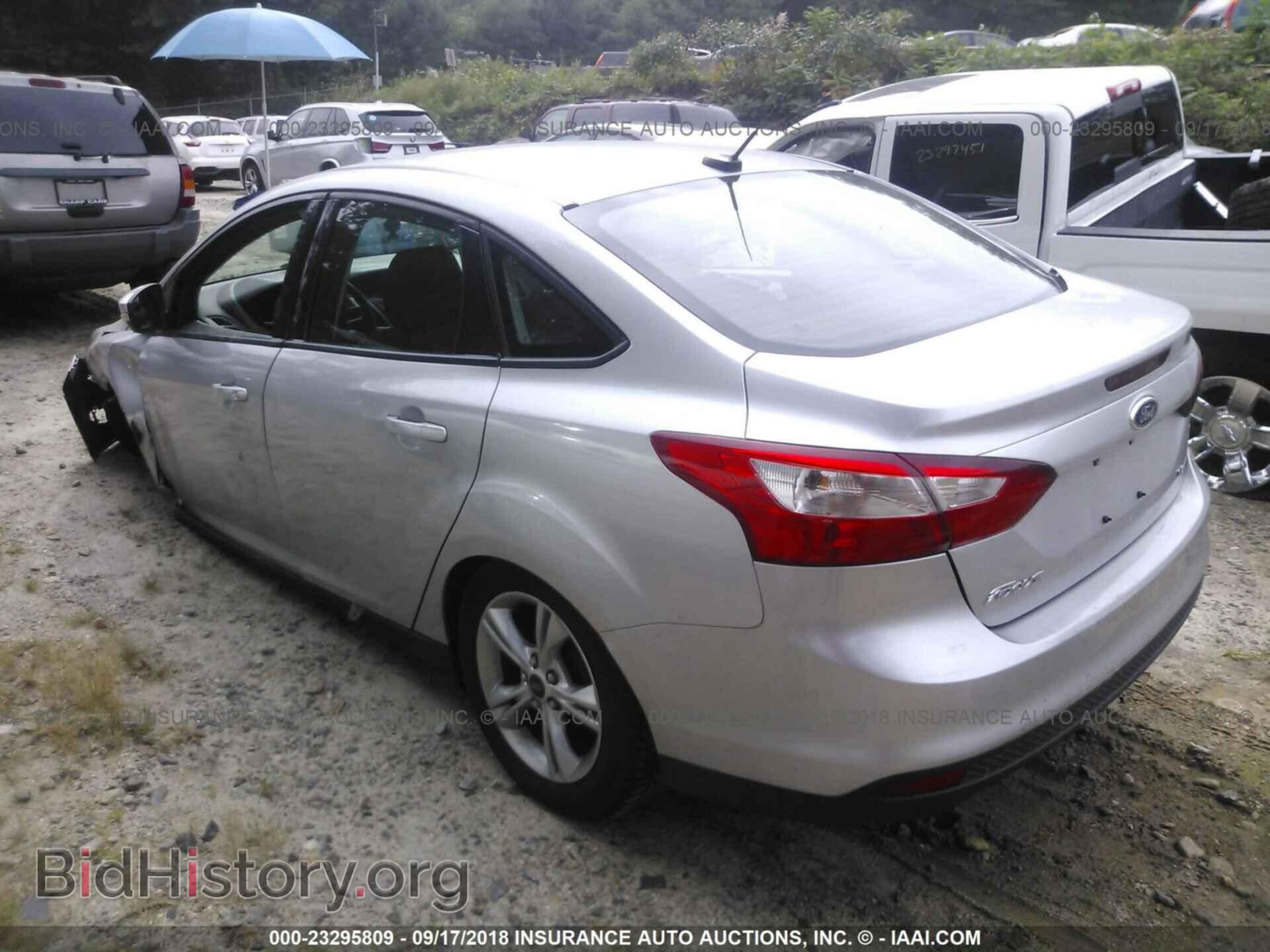 2014 Ford Focus - VIN: 1FADP3F20EL171981 - Фото 3