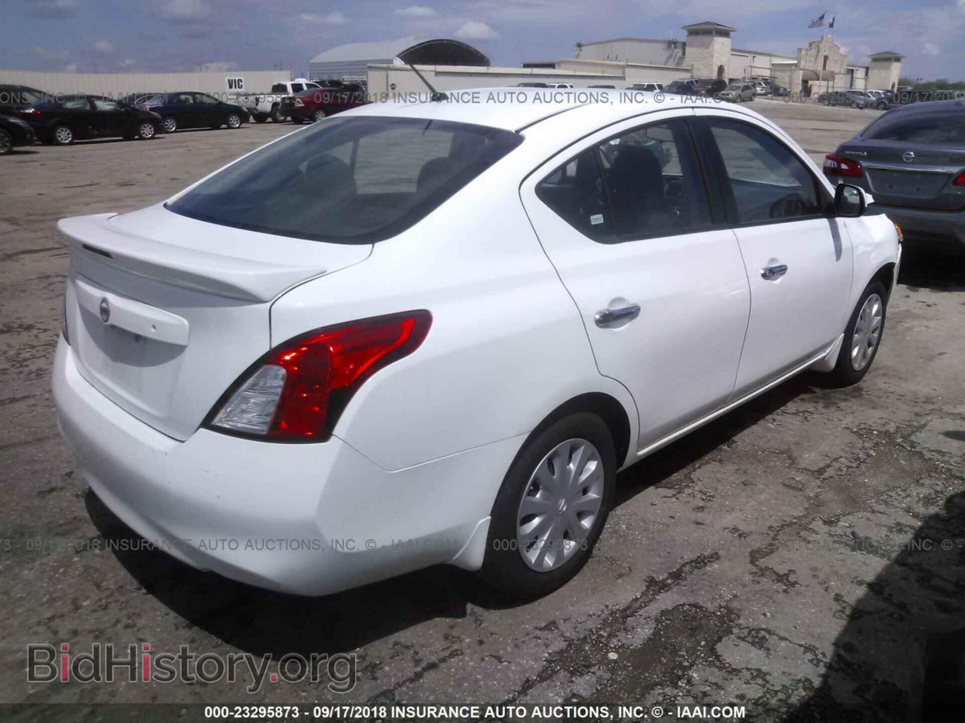 2013 Nissan Versa - VIN: 3N1CN7AP0DL857370 - Фото 4
