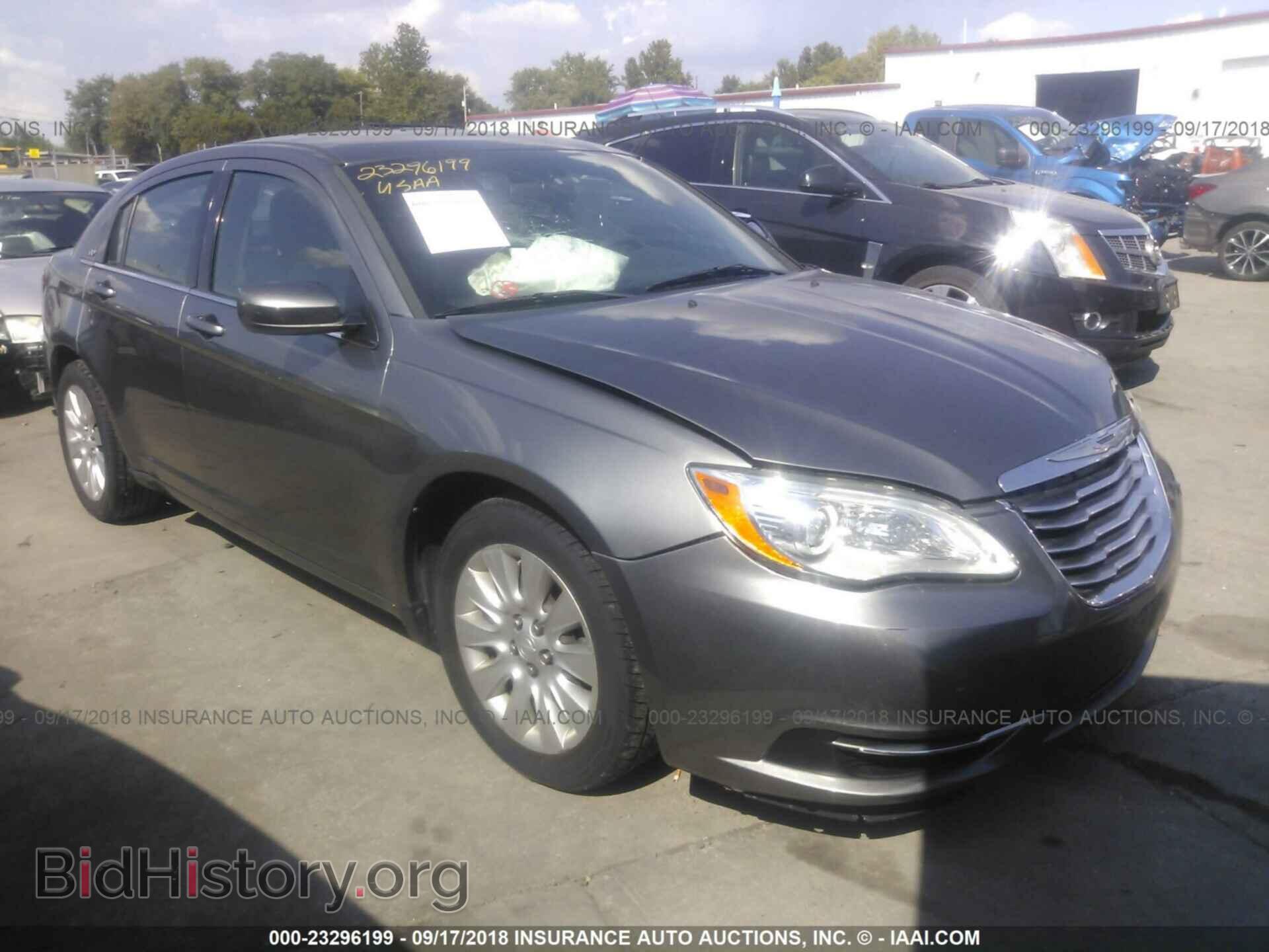 Фотография 1C3CCBAB3DN642080 - Chrysler 200 2013