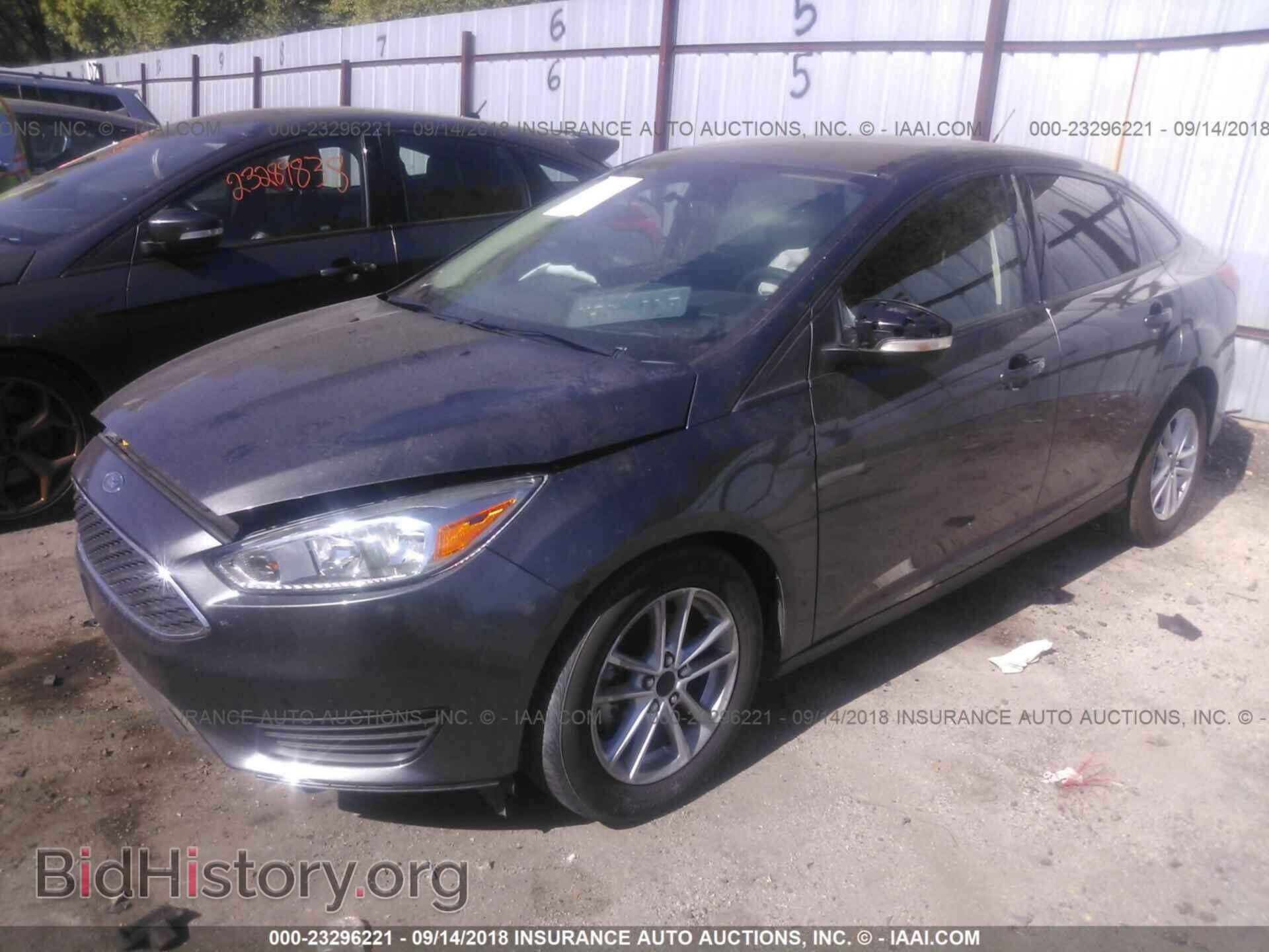 2015 Ford Focus - VIN: 1FADP3F29FL380394 - Photo 2