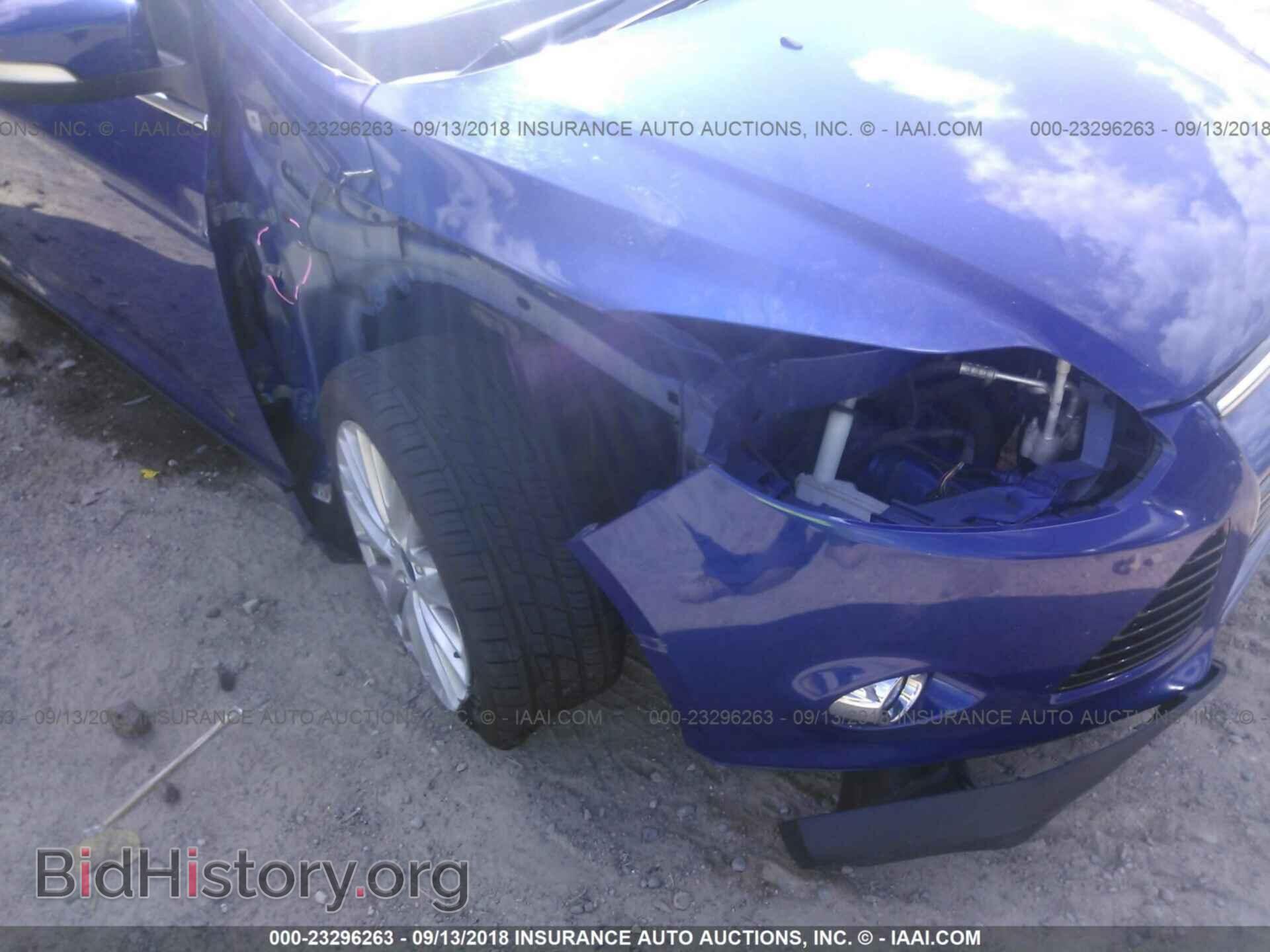 2012 Ford Focus - VIN: 1FAHP3M21CL477072 - Photo 6