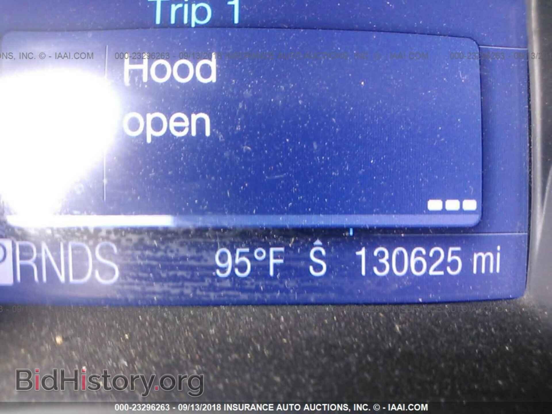 2012 Ford Focus - VIN: 1FAHP3M21CL477072 - Photo 7