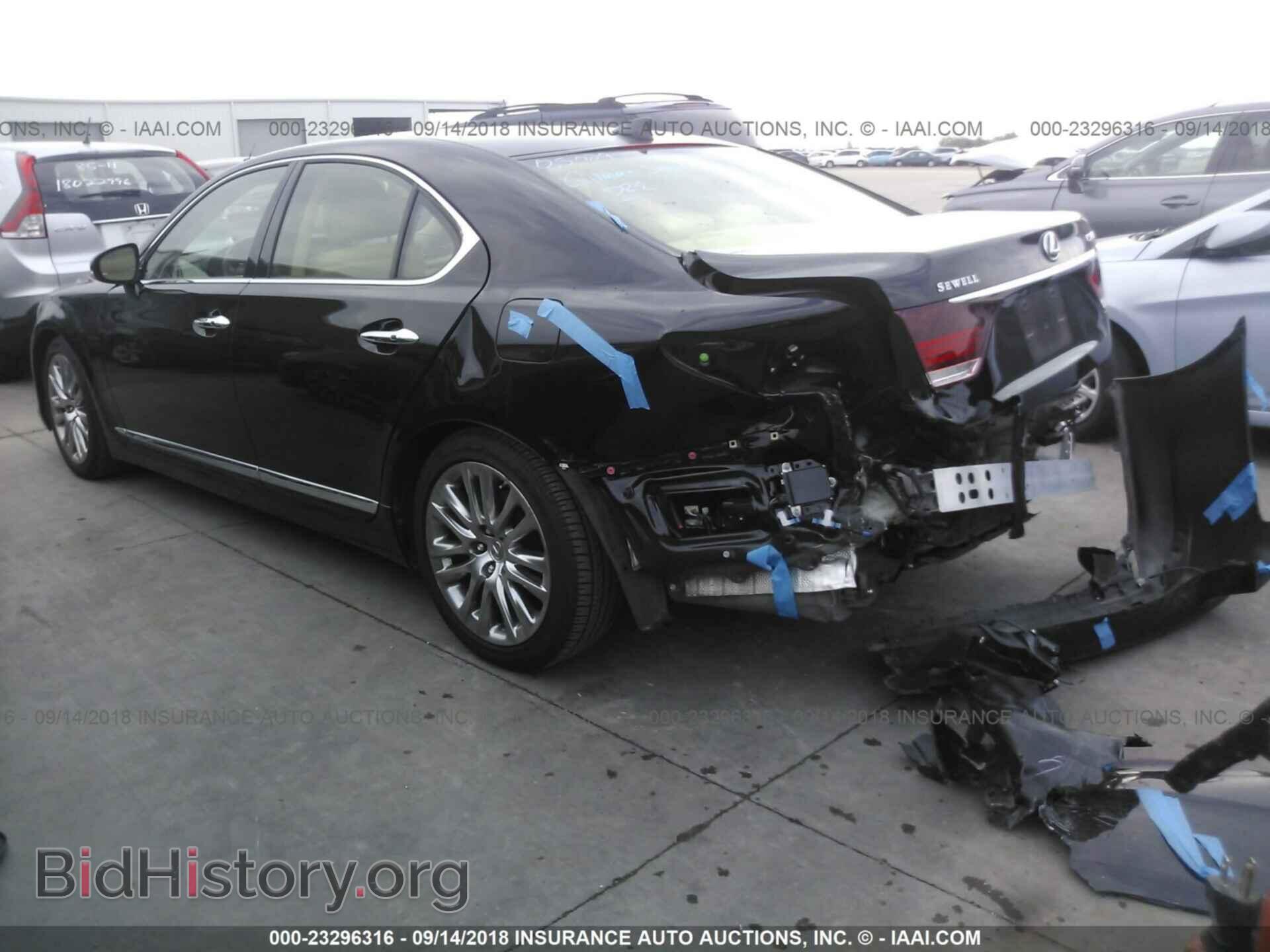 2016 Lexus Ls - VIN: JTHBL5EF2G5139021 - Photo 3