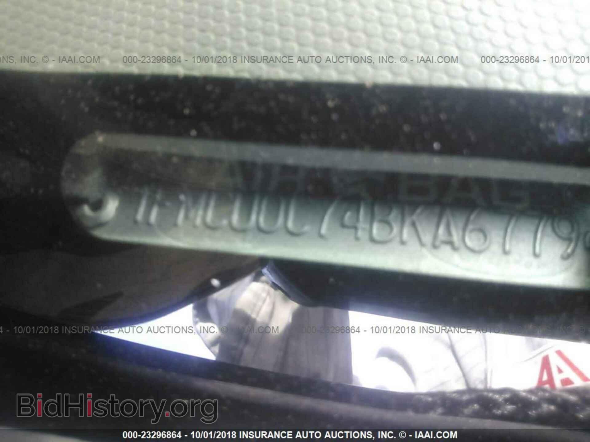 2011 Ford Escape - VIN: 1FMCU0C74BKA67794 - Photo 9