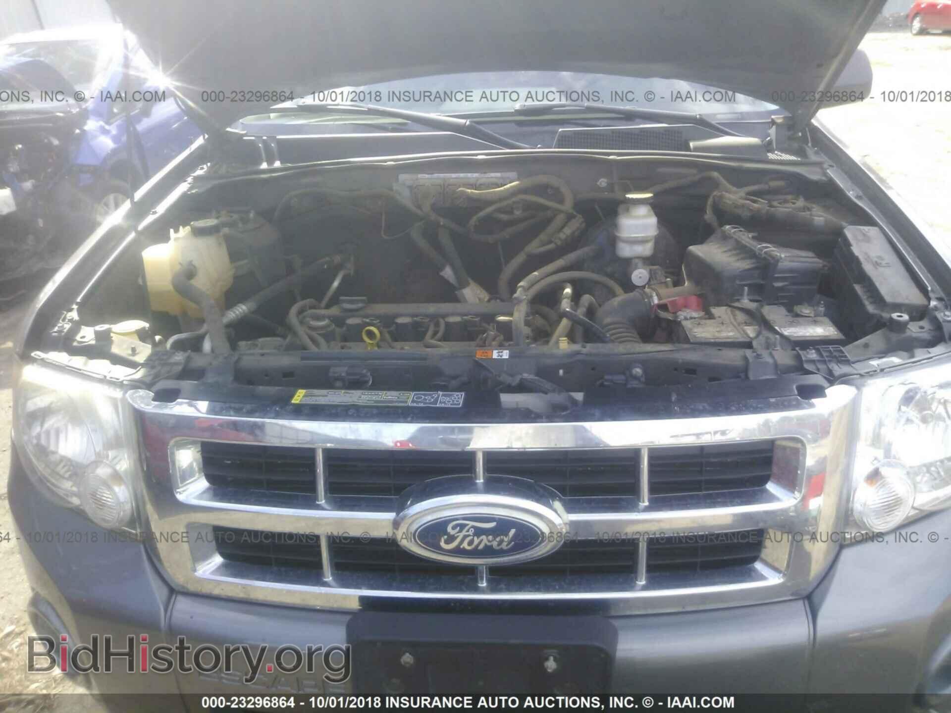 2011 Ford Escape - VIN: 1FMCU0C74BKA67794 - Photo 10