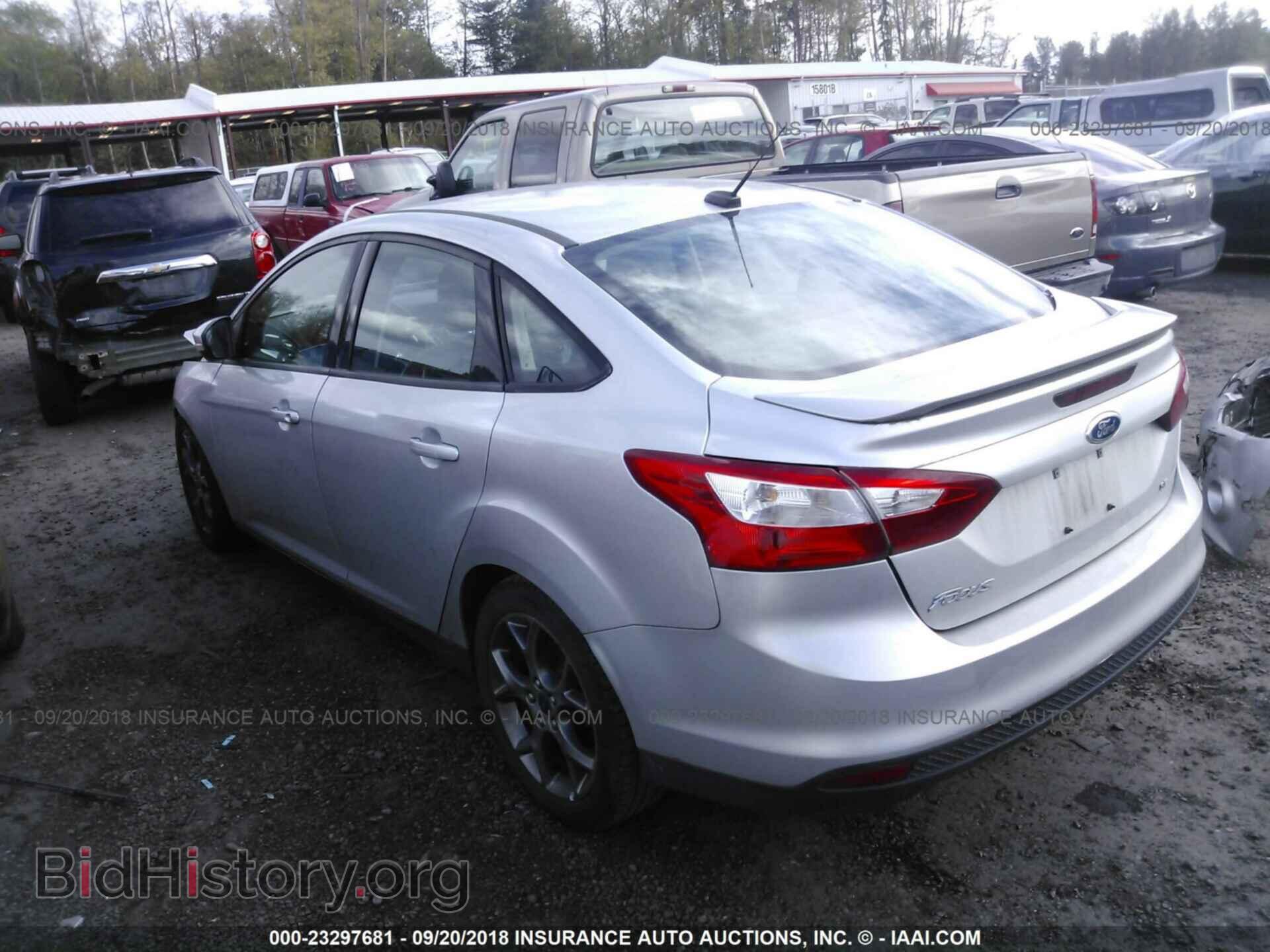 2014 Ford Focus - VIN: 1FADP3F24EL325947 - Фото 3