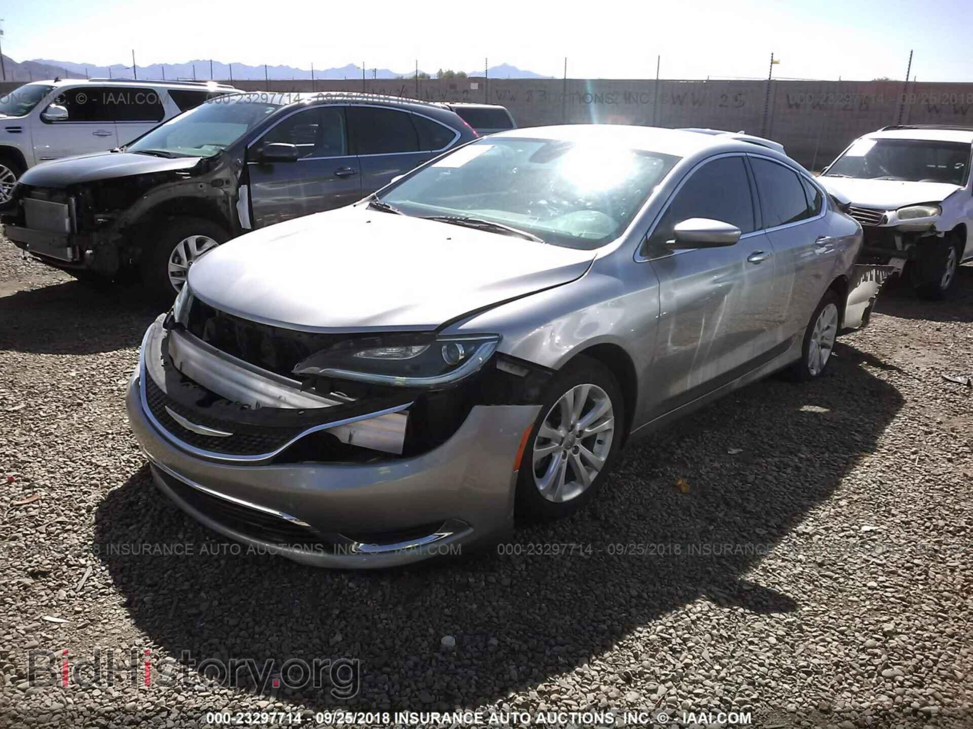 2015 Chrysler 200 - VIN: 1C3CCCAB0FN685980 - Фото 2