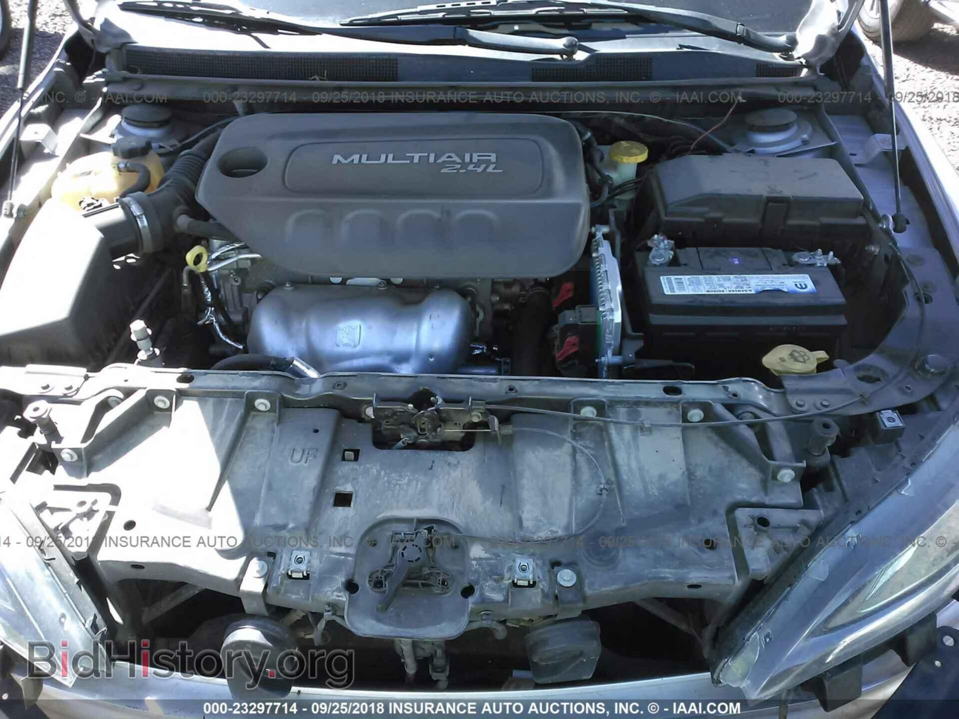 2015 Chrysler 200 - VIN: 1C3CCCAB0FN685980 - Фото 10