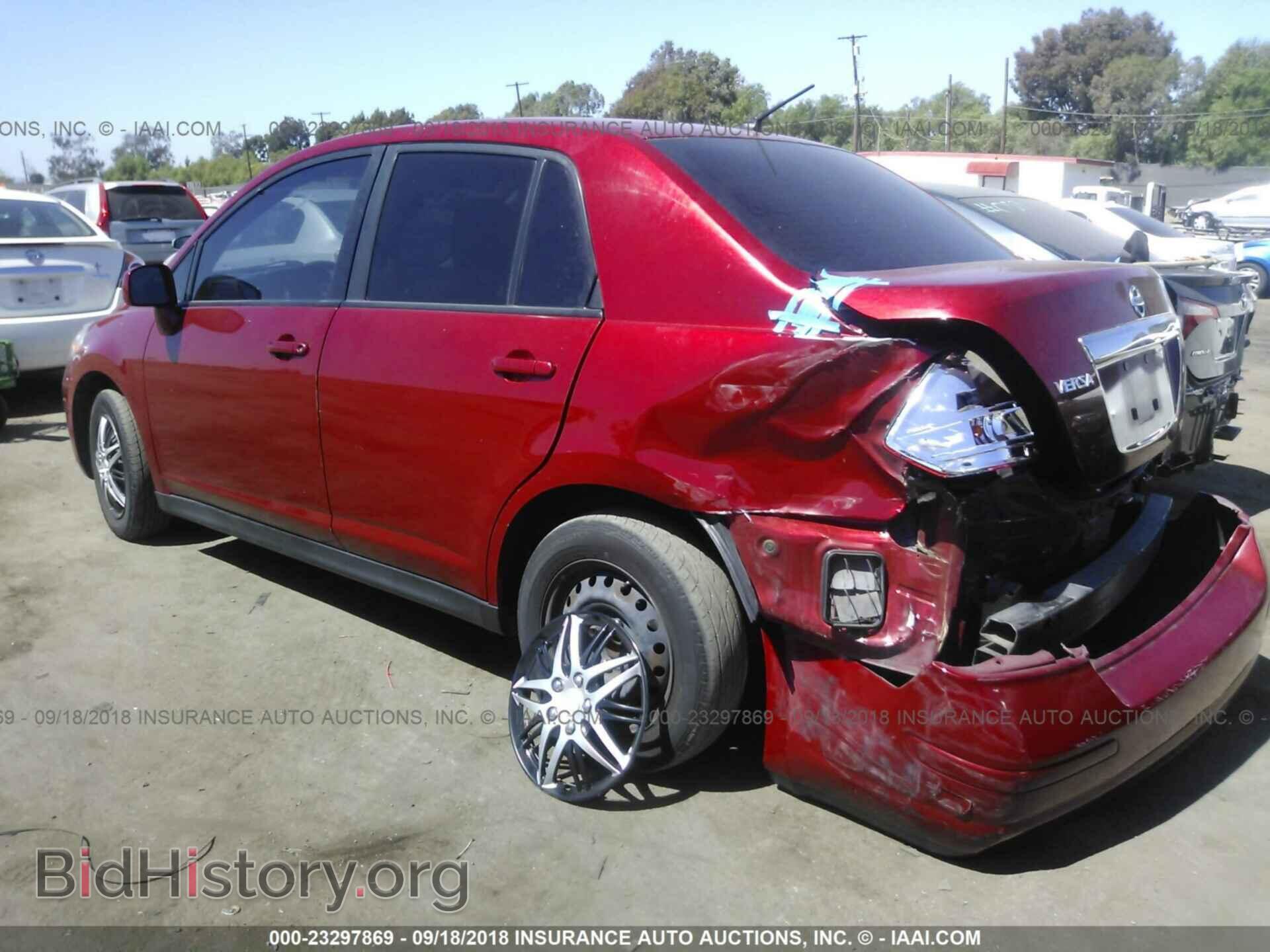 2011 Nissan Versa - VIN: 3N1BC1AP8BL465622 - Фото 3
