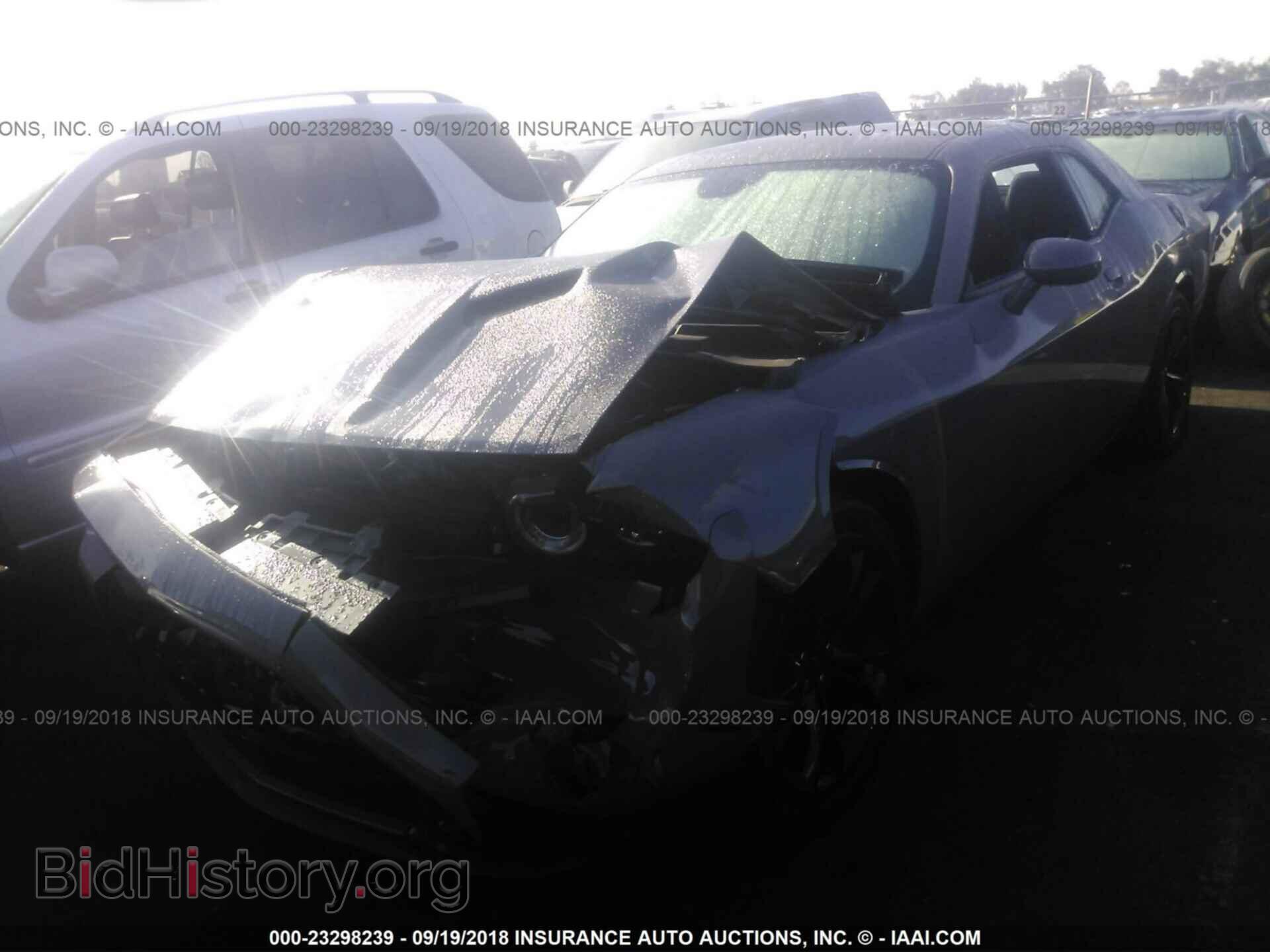2018 Dodge Challenger - VIN: 2C3CDZAG5JH310129 - Photo 2