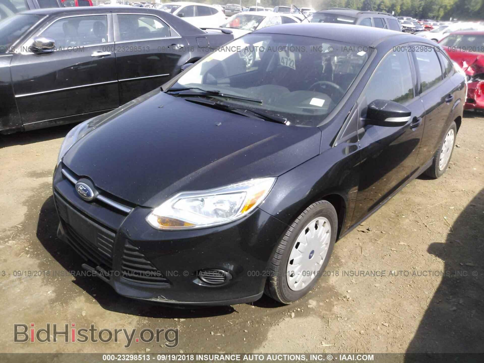 2013 Ford Focus - VIN: 1FADP3F24DL232585 - Фото 2