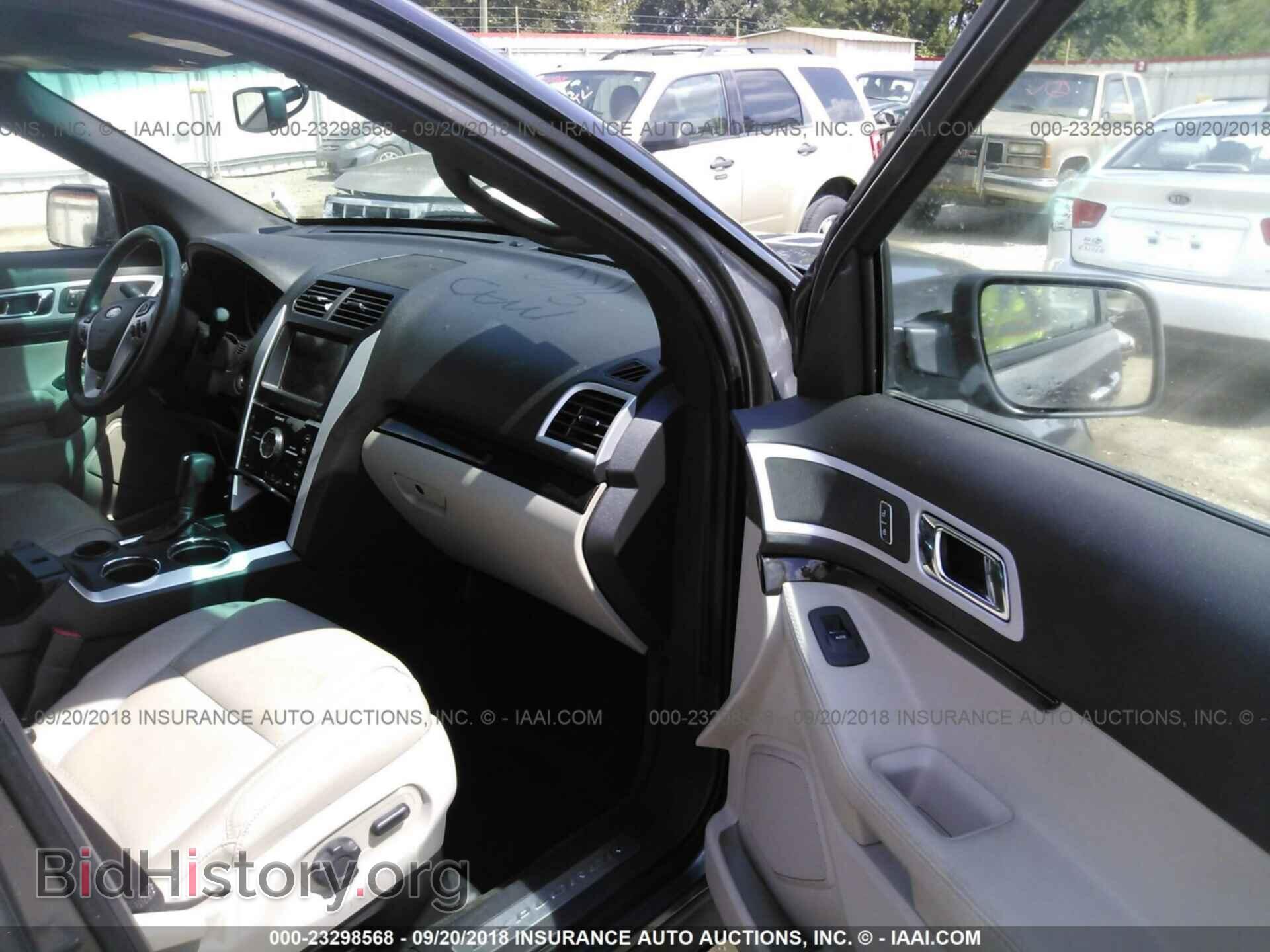 2011 Ford Explorer - VIN: 1FMHK7F85BGA71493 - Фото 5