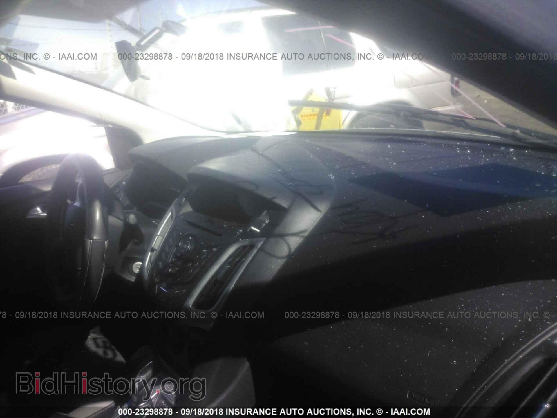 2014 Ford Focus - VIN: 1FADP3F24EL342425 - Photo 5
