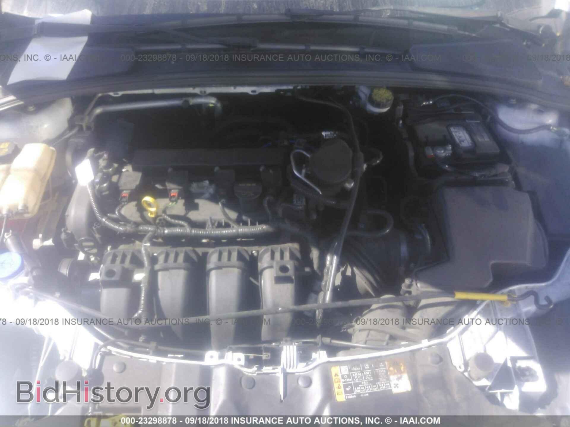 2014 Ford Focus - VIN: 1FADP3F24EL342425 - Photo 10