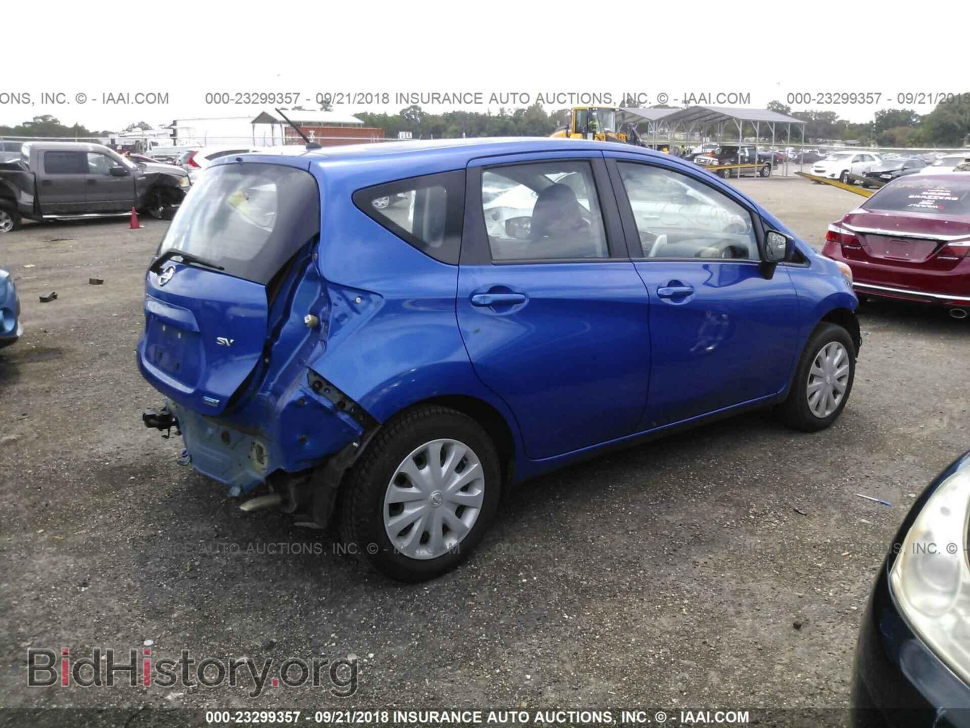 2015 Nissan Versa note - VIN: 3N1CE2CP4FL393518 - Фото 4