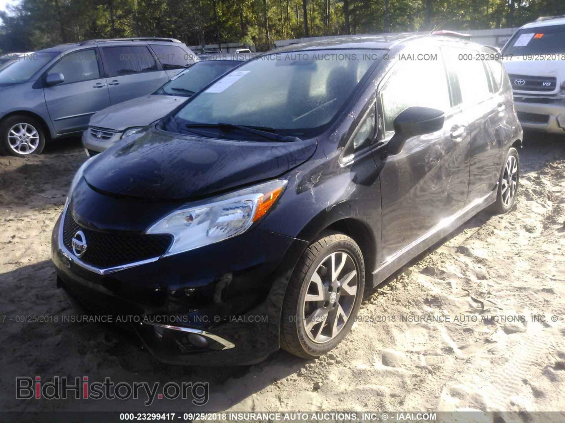 2015 Nissan Versa note - VIN: 3N1CE2CP2FL372098 - Photo 2