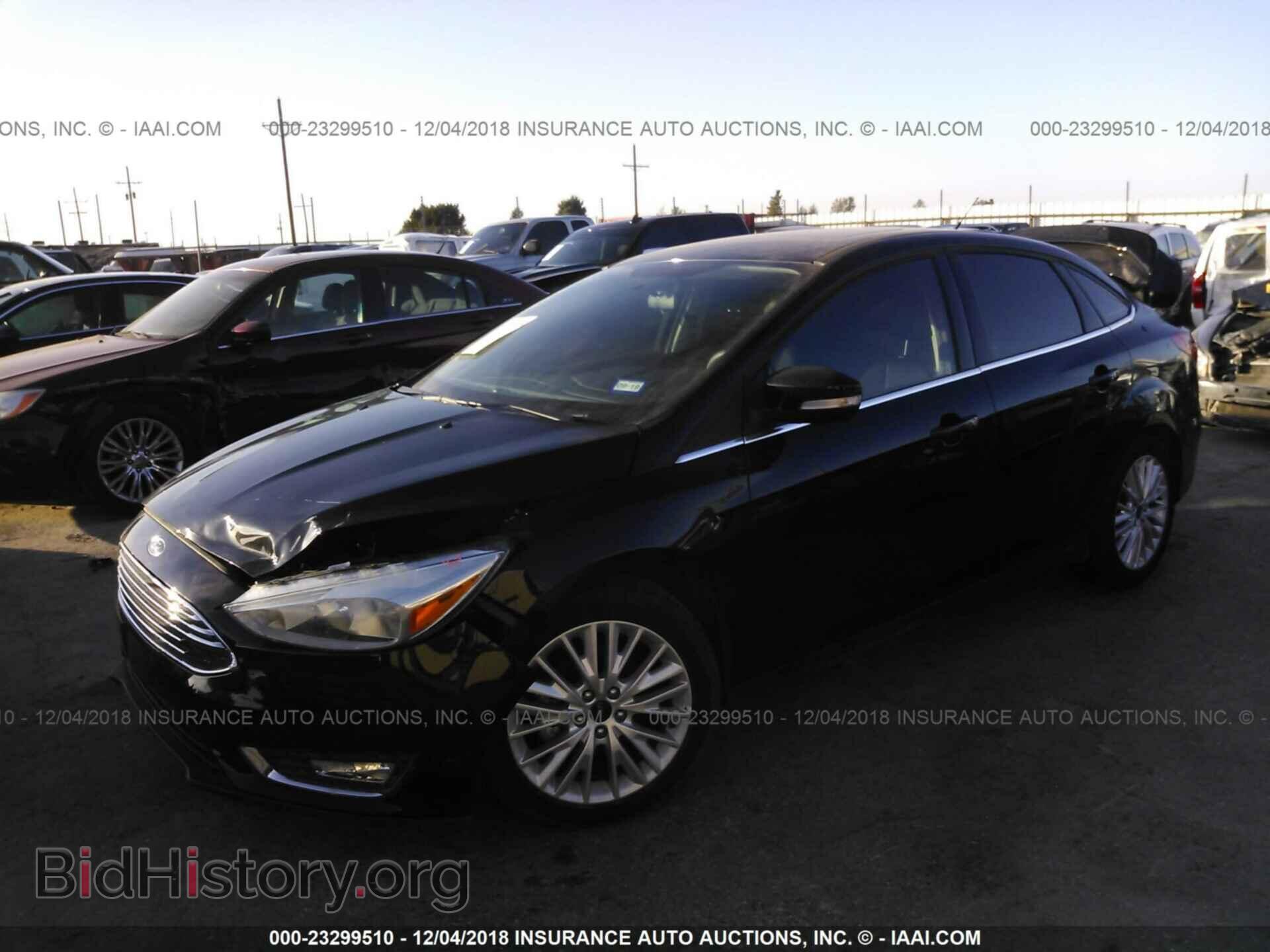 2017 Ford Focus - VIN: 1FADP3J21HL341681 - Фото 2