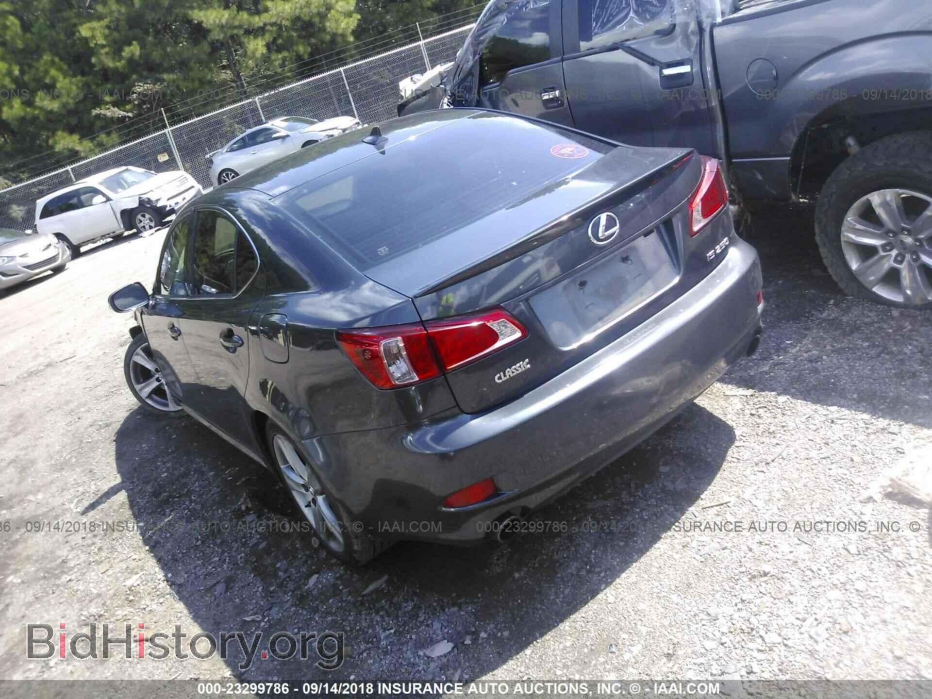 2011 Lexus Is - VIN: JTHBF5C21B5131590 - Photo 3