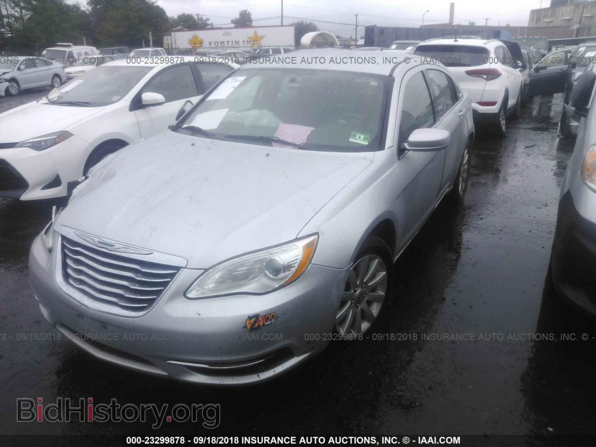 2012 CHRYSLER 200 - VIN: 1C3CCBBB6CN100551 - Фото 2
