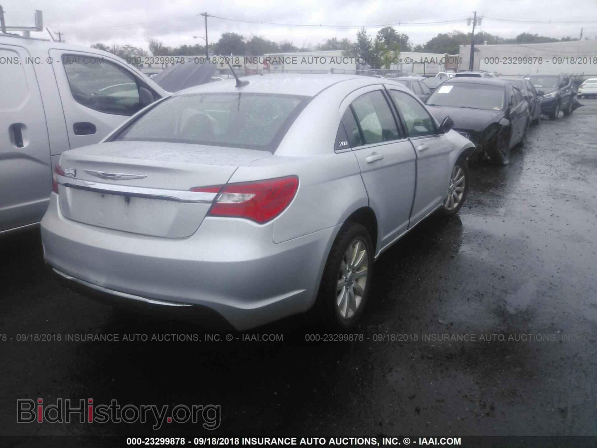 2012 CHRYSLER 200 - VIN: 1C3CCBBB6CN100551 - Фото 4