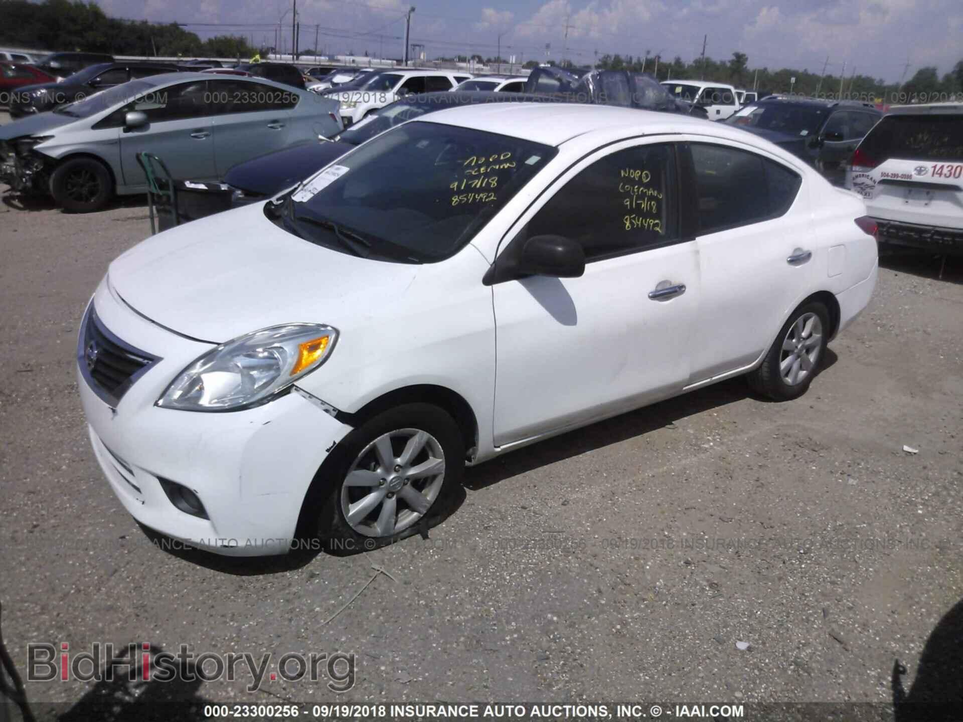 2012 Nissan Versa - VIN: 3N1CN7AP1CL854492 - Фото 2